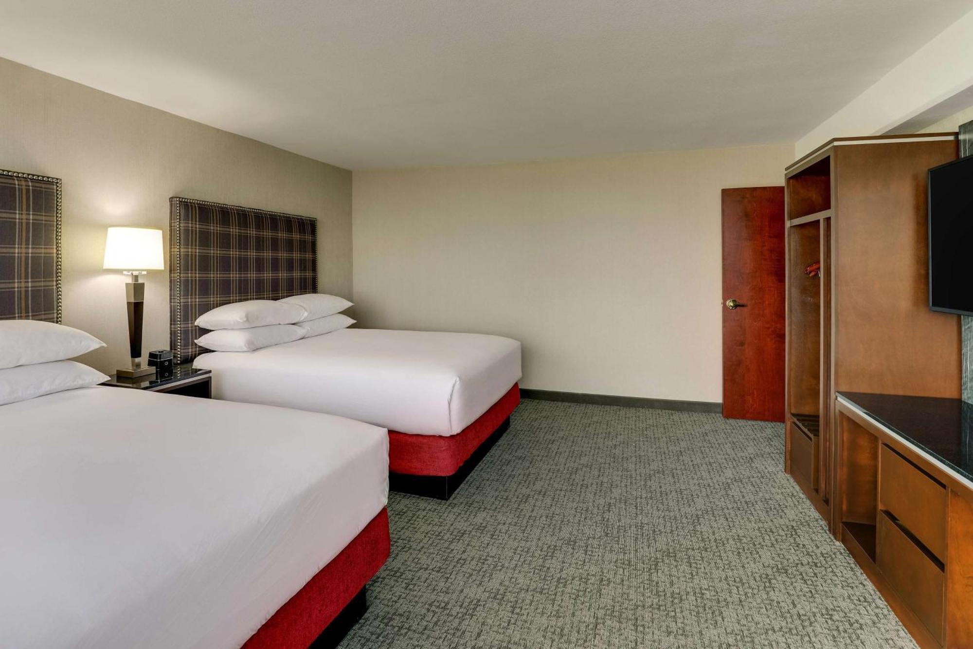 Superior Suite Two Queen Beds,1542960106:JPEG