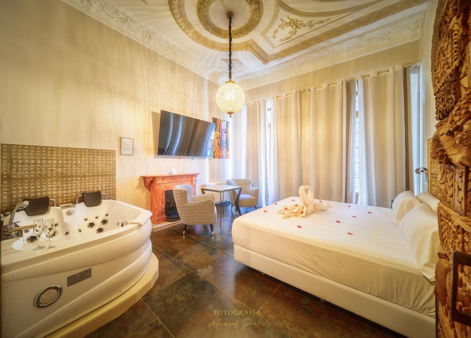 Deluxe Suite Spa Bath,1417331460:JPEG