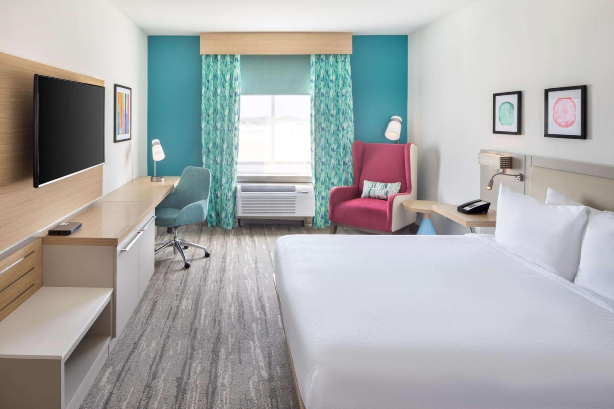 One-Bedroom King Suite