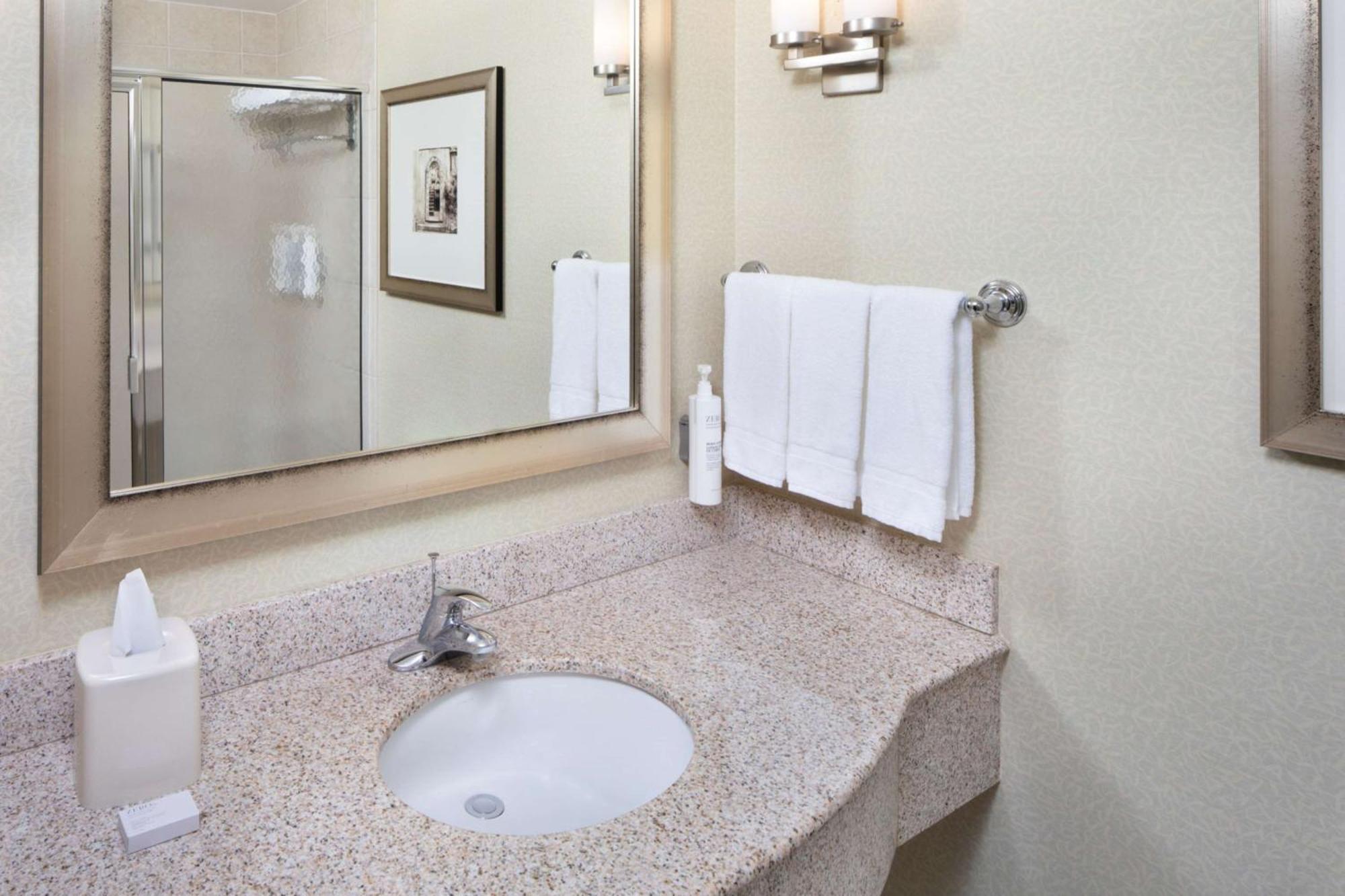 Queen Room with Two Queen Beds and Roll in Shower - Mobility Accessible