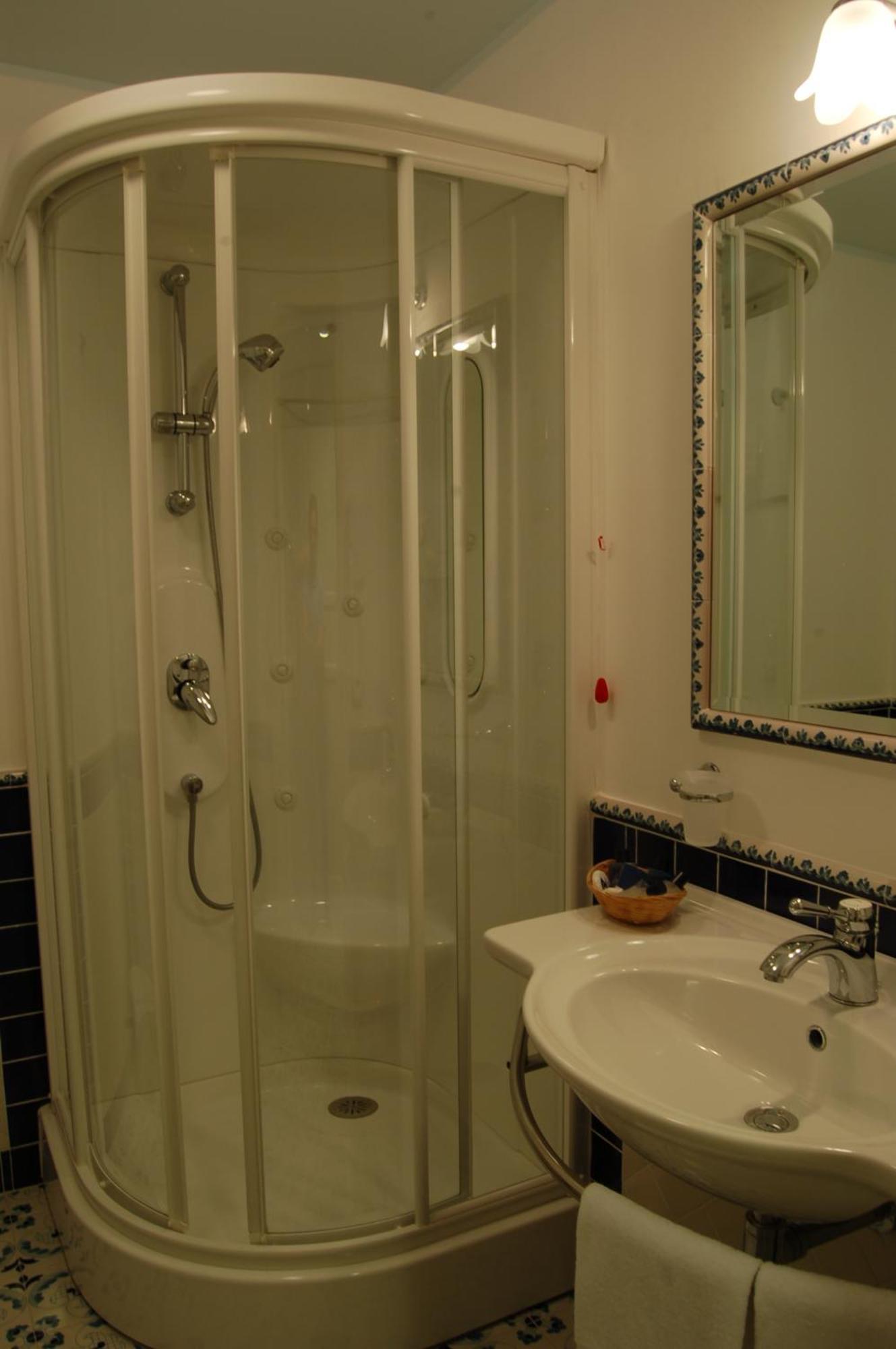 Deluxe Double Room Sea View,1543645171:JPEG