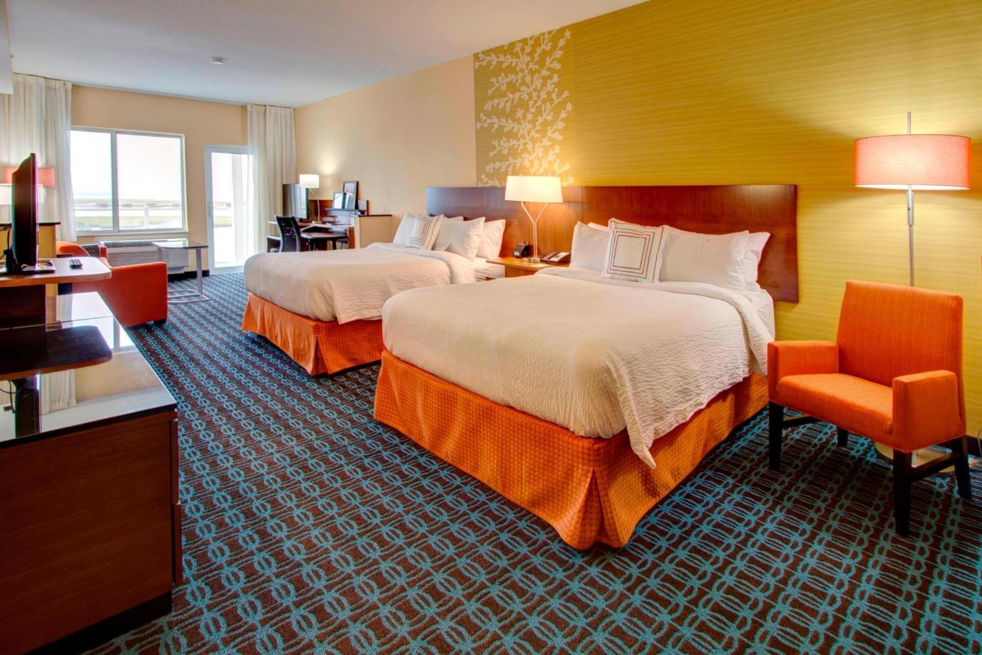 Queen Suite with Bay View