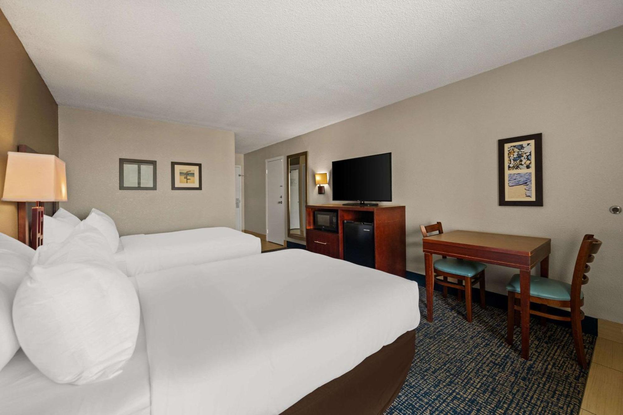 Queen Room with Ocean View
