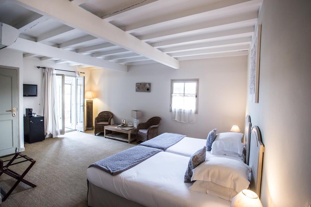 Luxury Suite,1215178042:JPEG