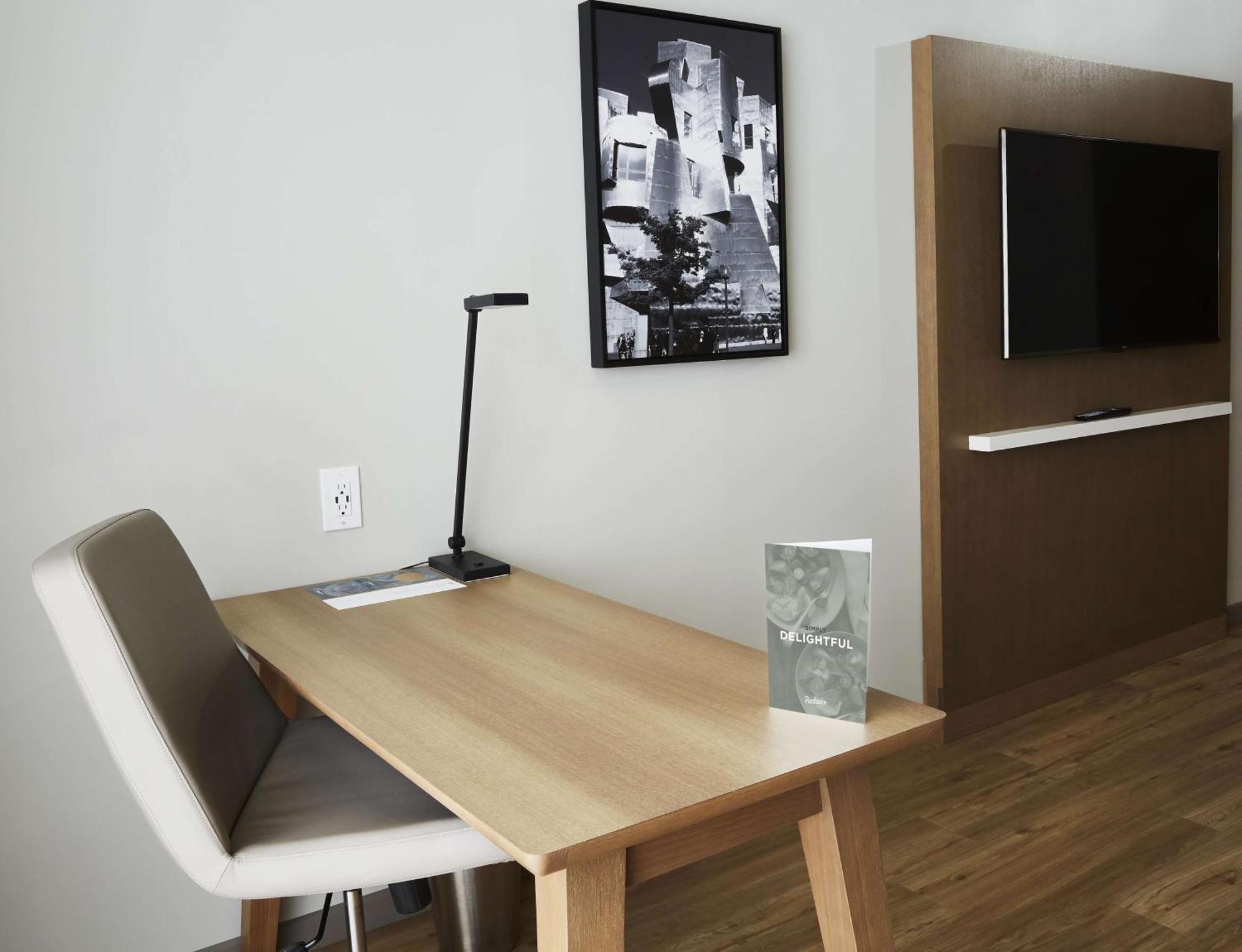 Standard Room with 10% discount on food, beverages and laundry 