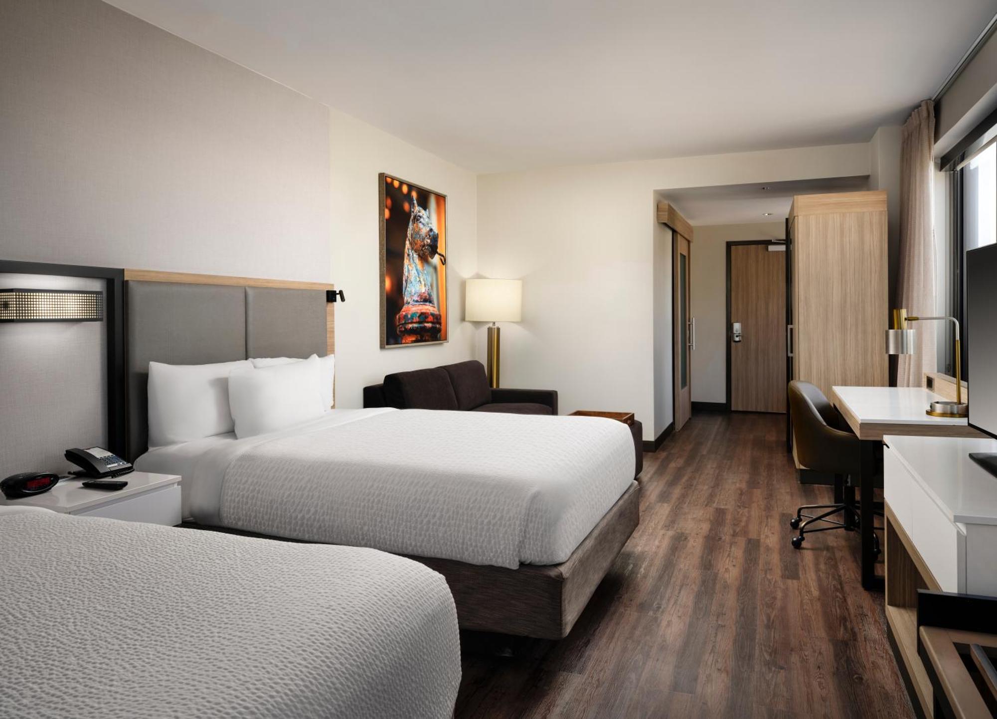 City Panoramic View, Guest room, Queen, Sofa bed