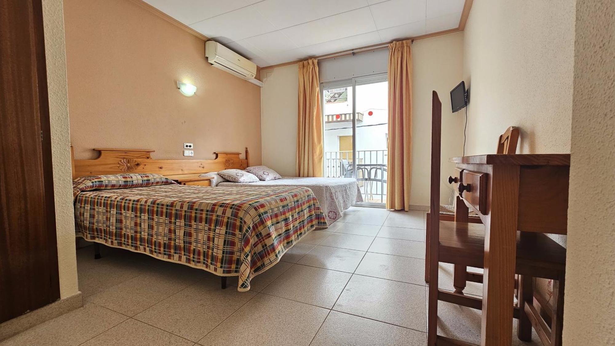 Triple Room