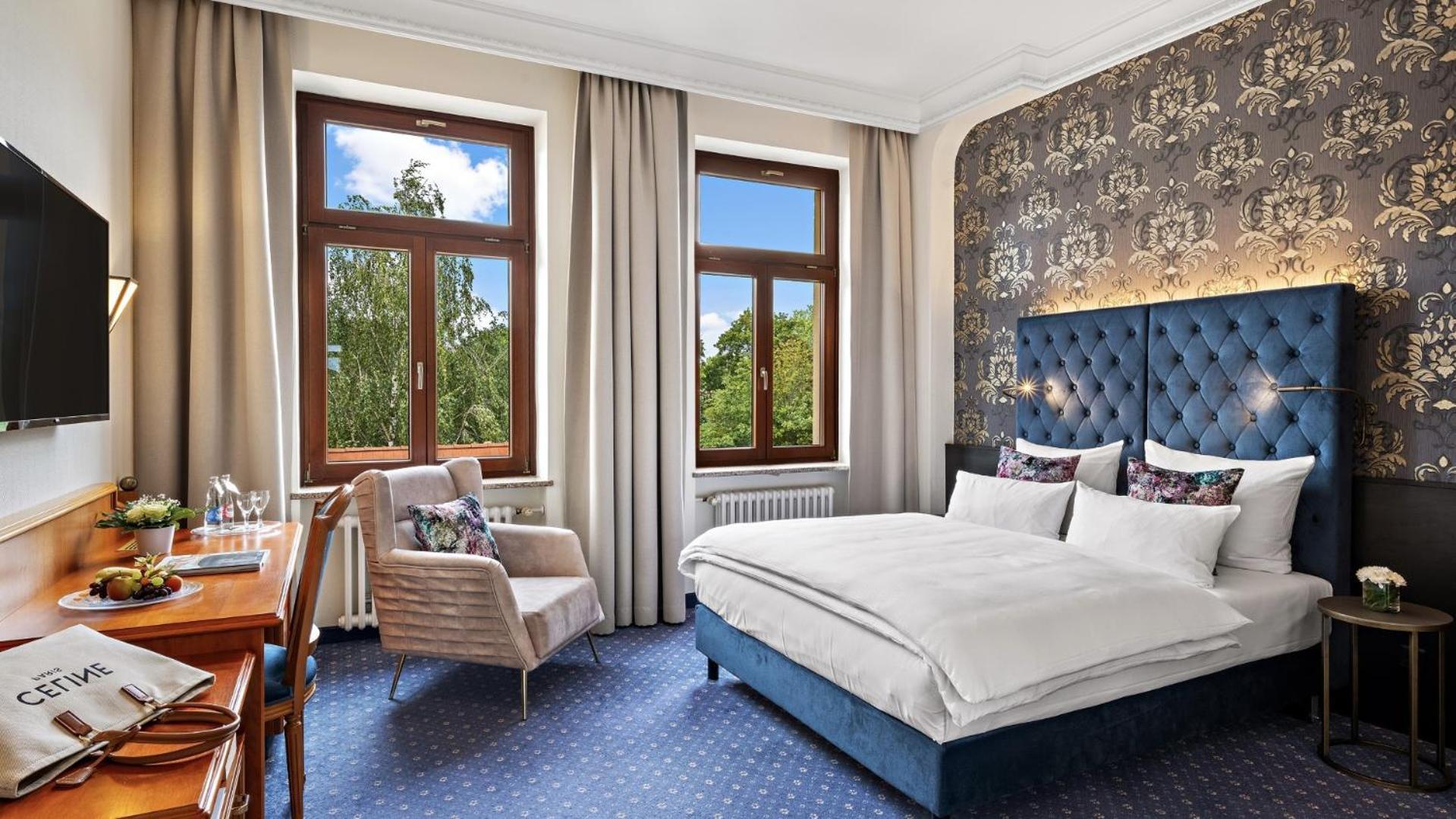 Courtyard Room ( Single or Double Room )