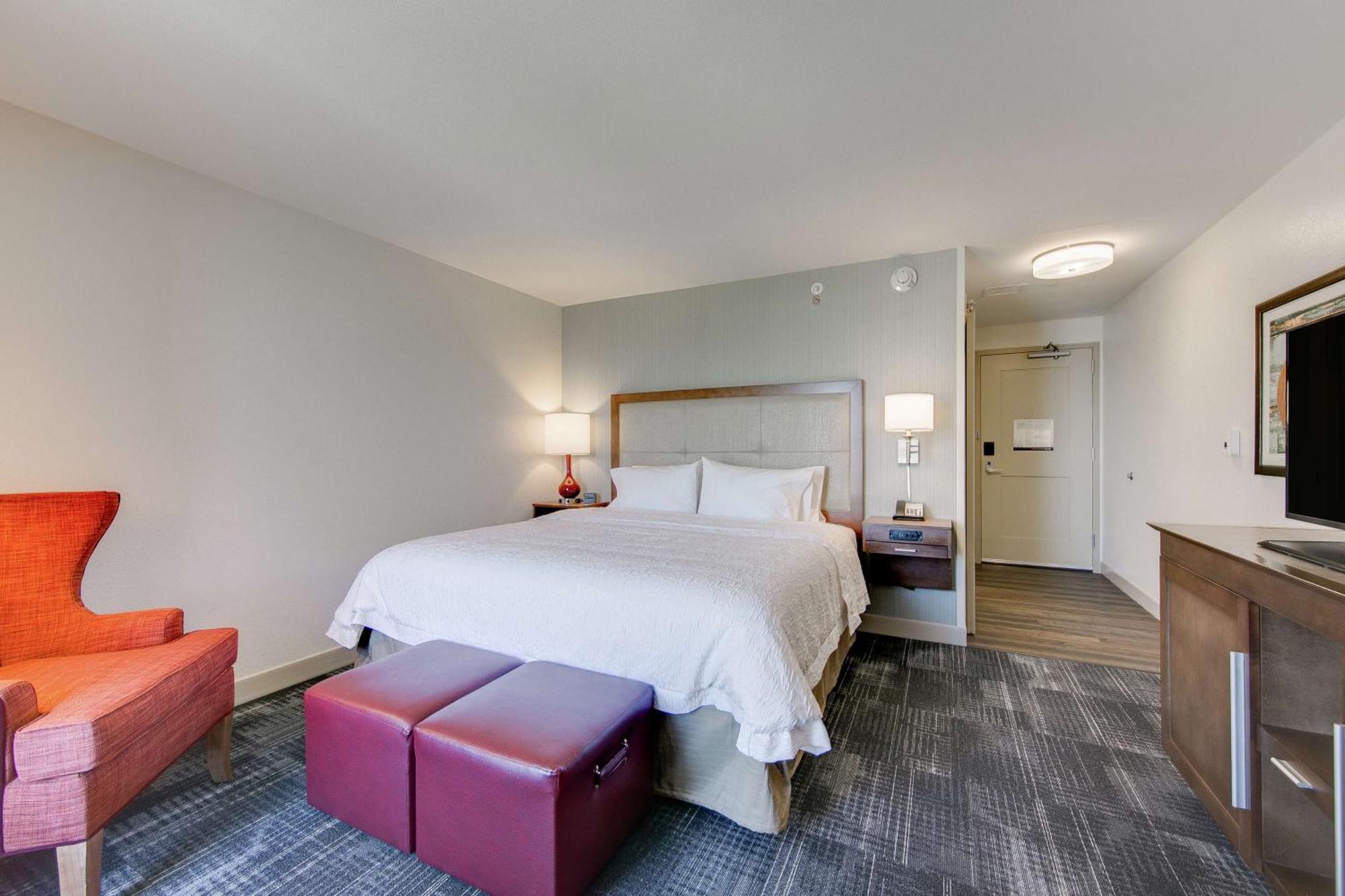 King Room - Non-Smoking