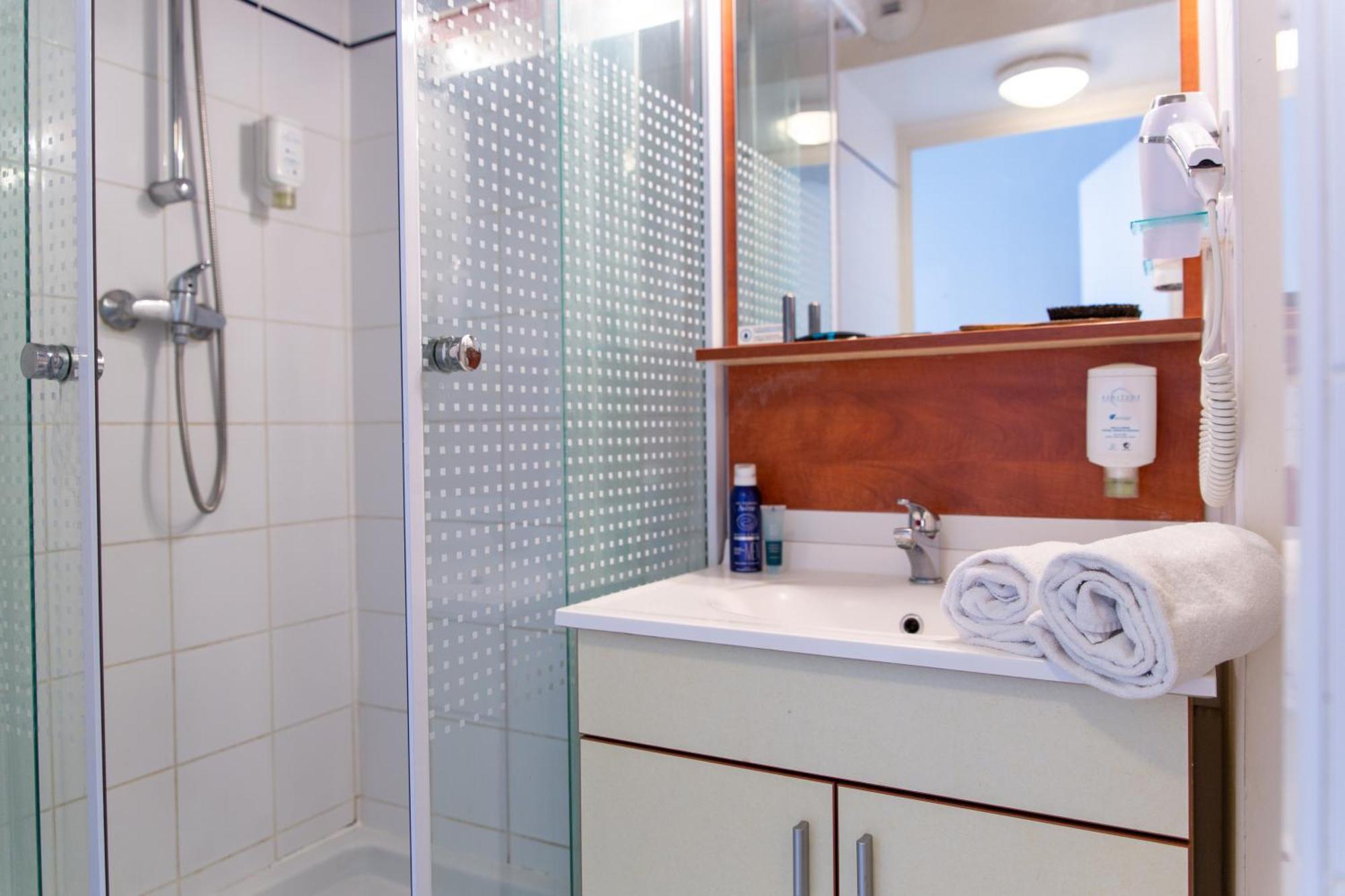 Economy Studio,1444620340:JPEG