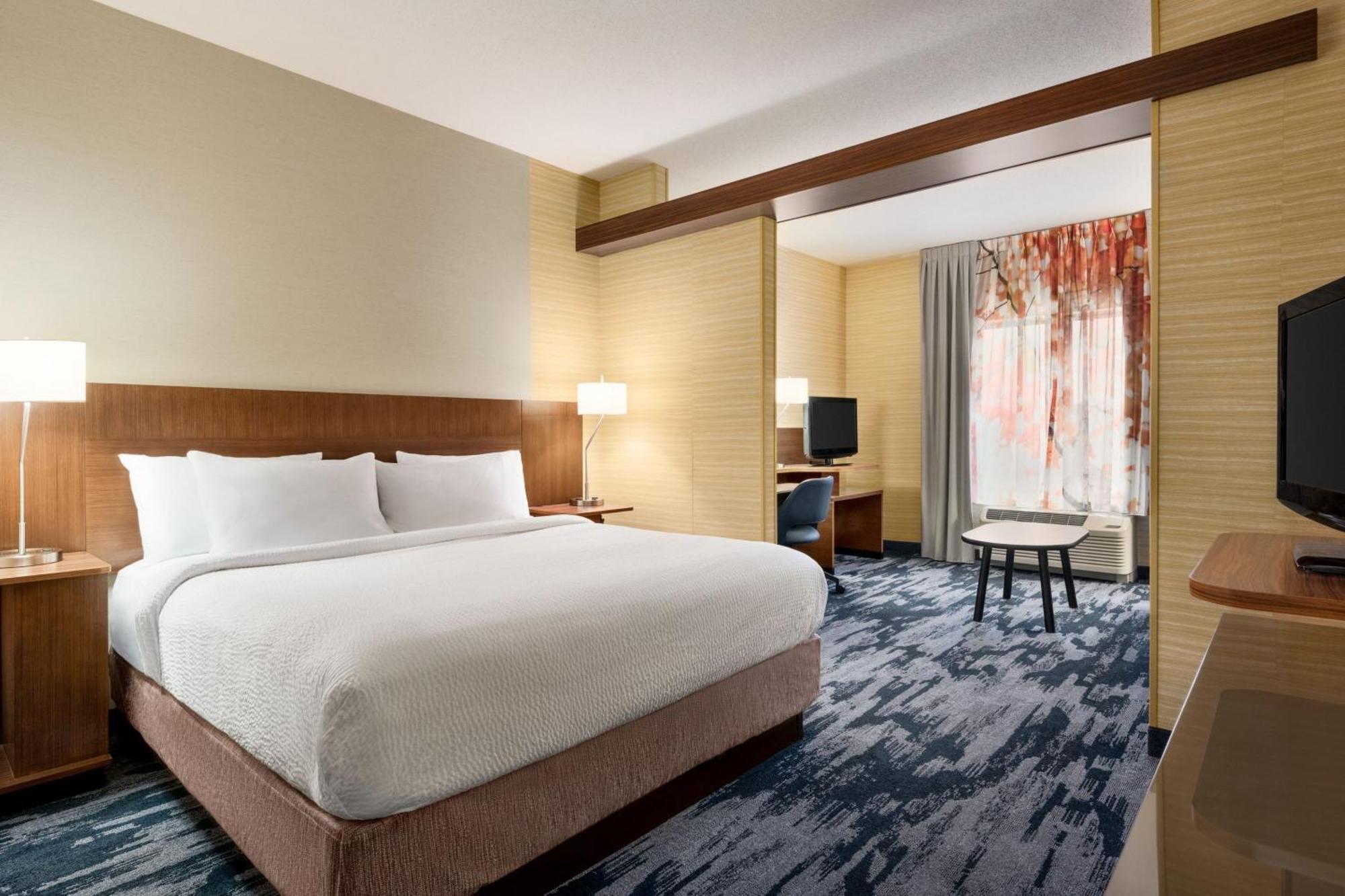 Executive King Suite with Sofa Bed,1552107526:JPEG