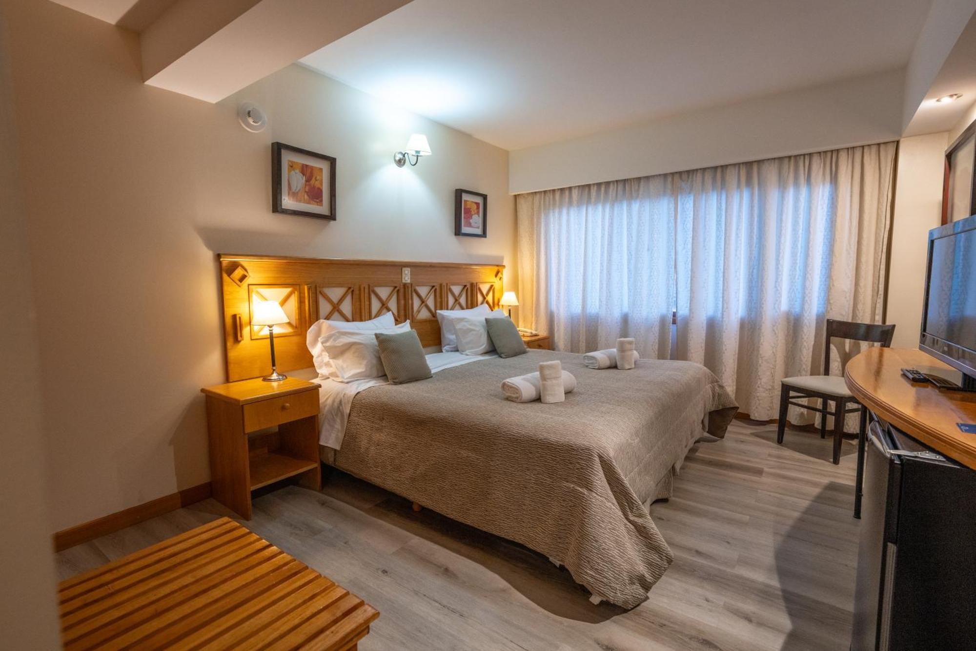 Quarto Standard com Cama de Casal ou 2 de Solteiro