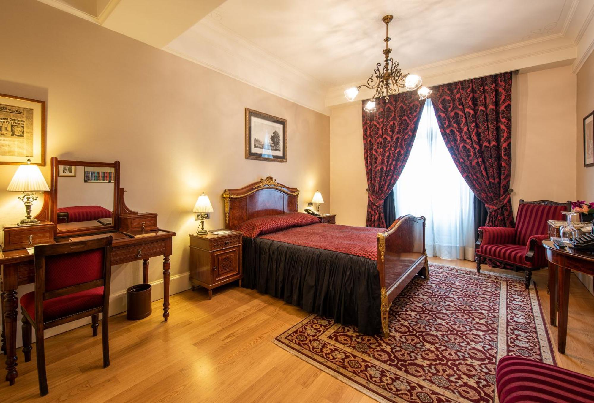Agatha Christie Kamer met Kingsize Bed