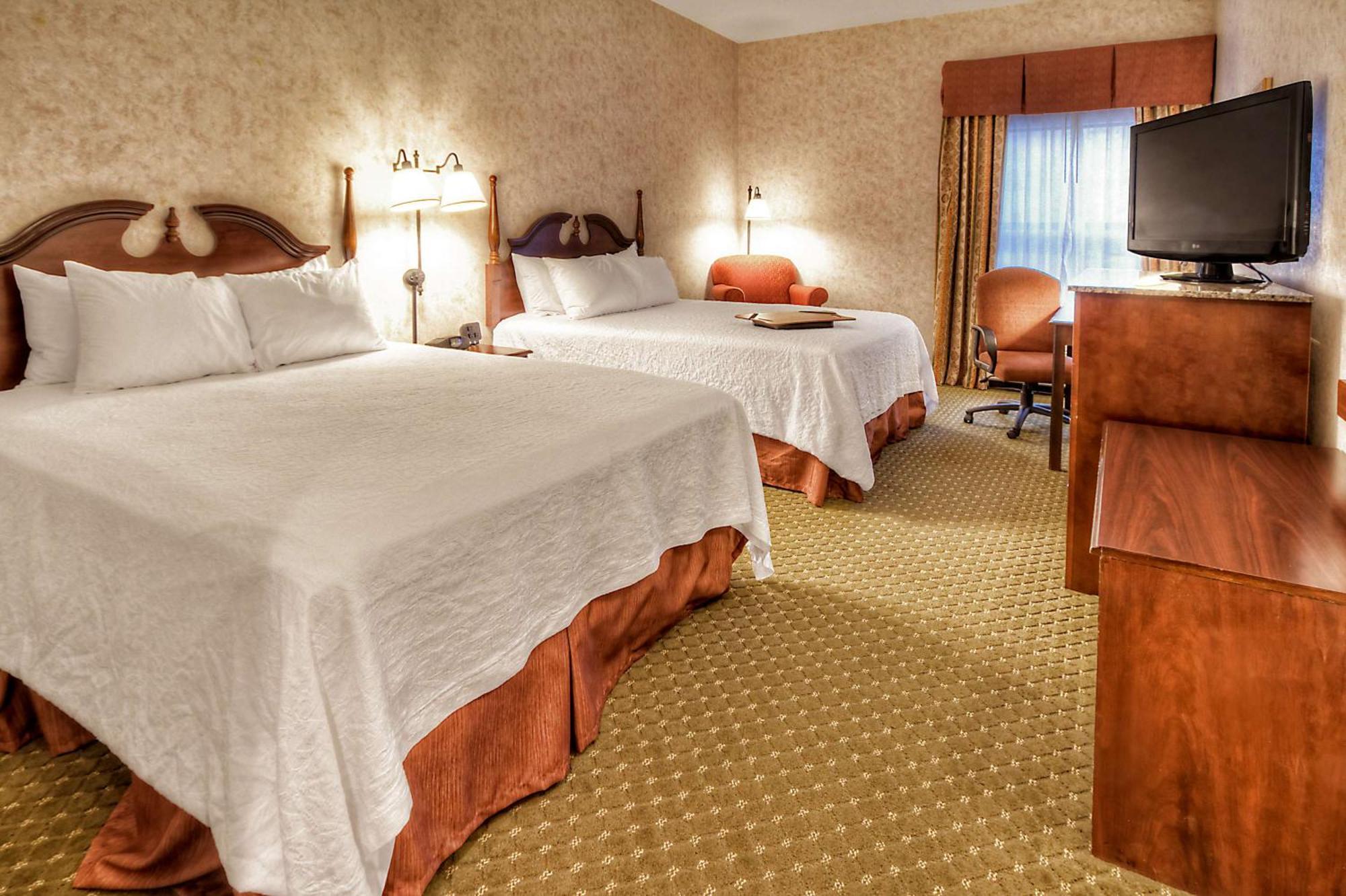 Room with Two Queen Beds - Non-Smoking