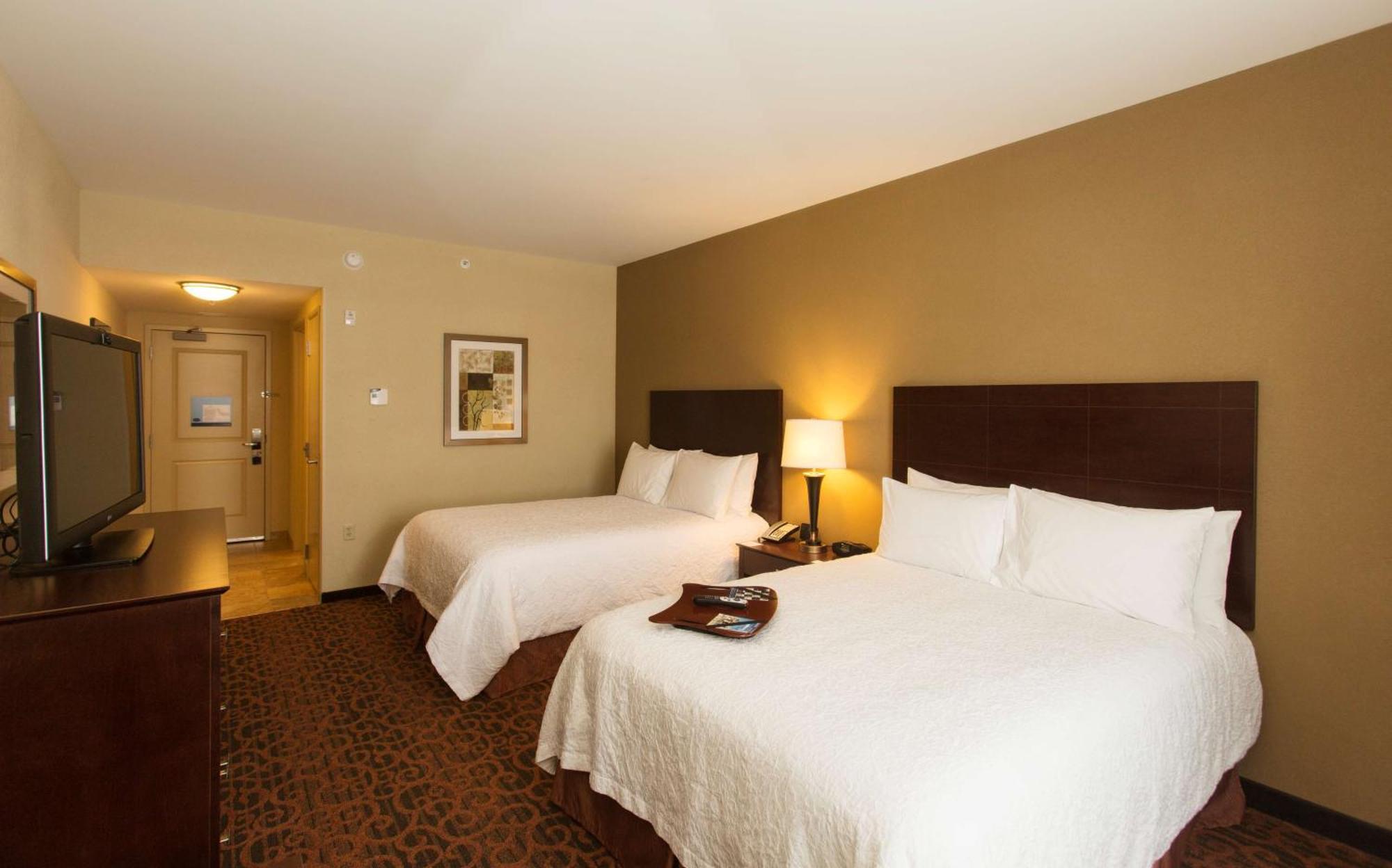 Room with Two Queen Beds - Non-Smoking