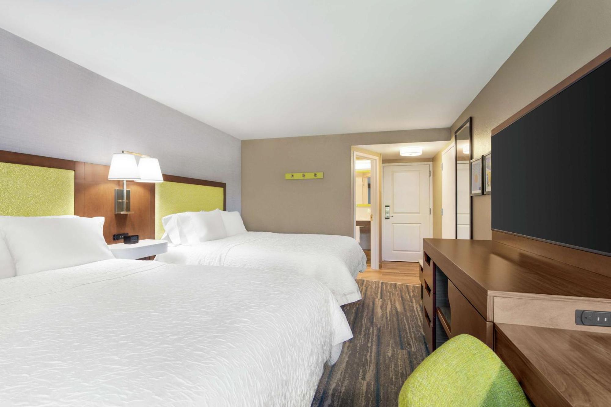 Room with Two Queen Beds - Non-Smoking