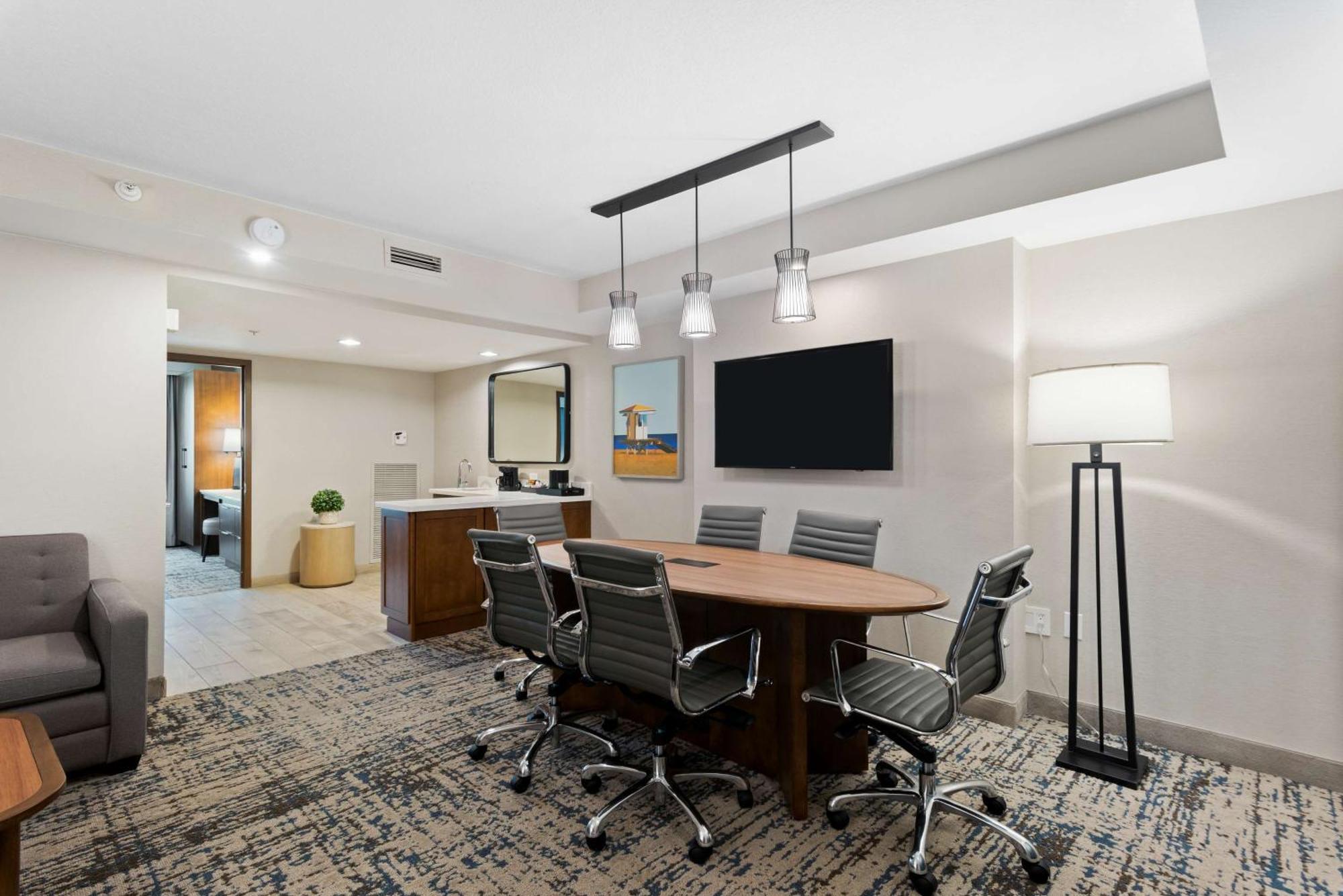 Two-Bedroom King Executive Suite,1551637426:JPEG
