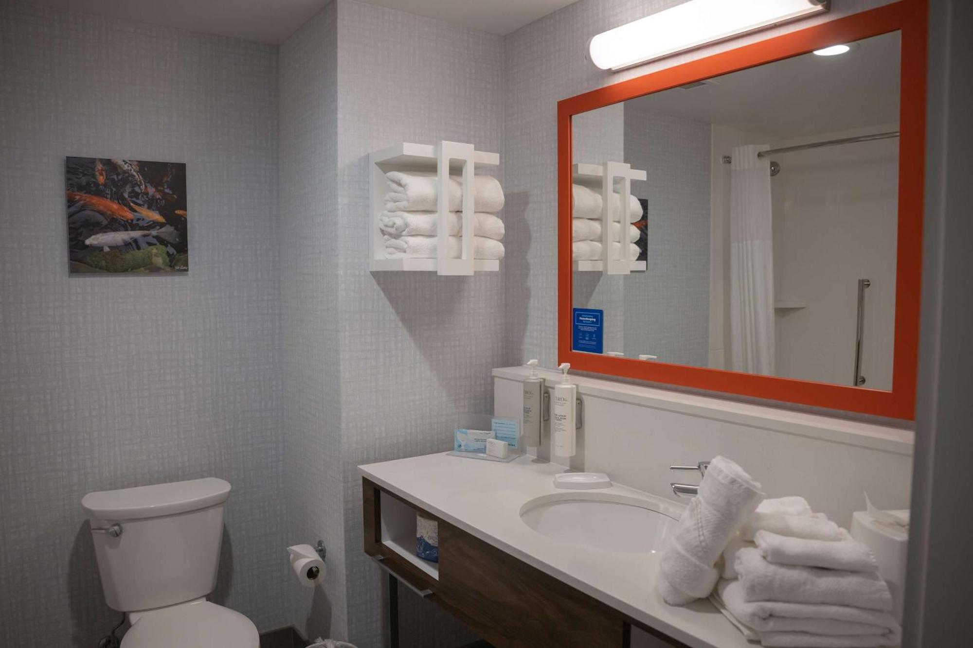 Queen Room with Two Queen Beds and Wet Bar