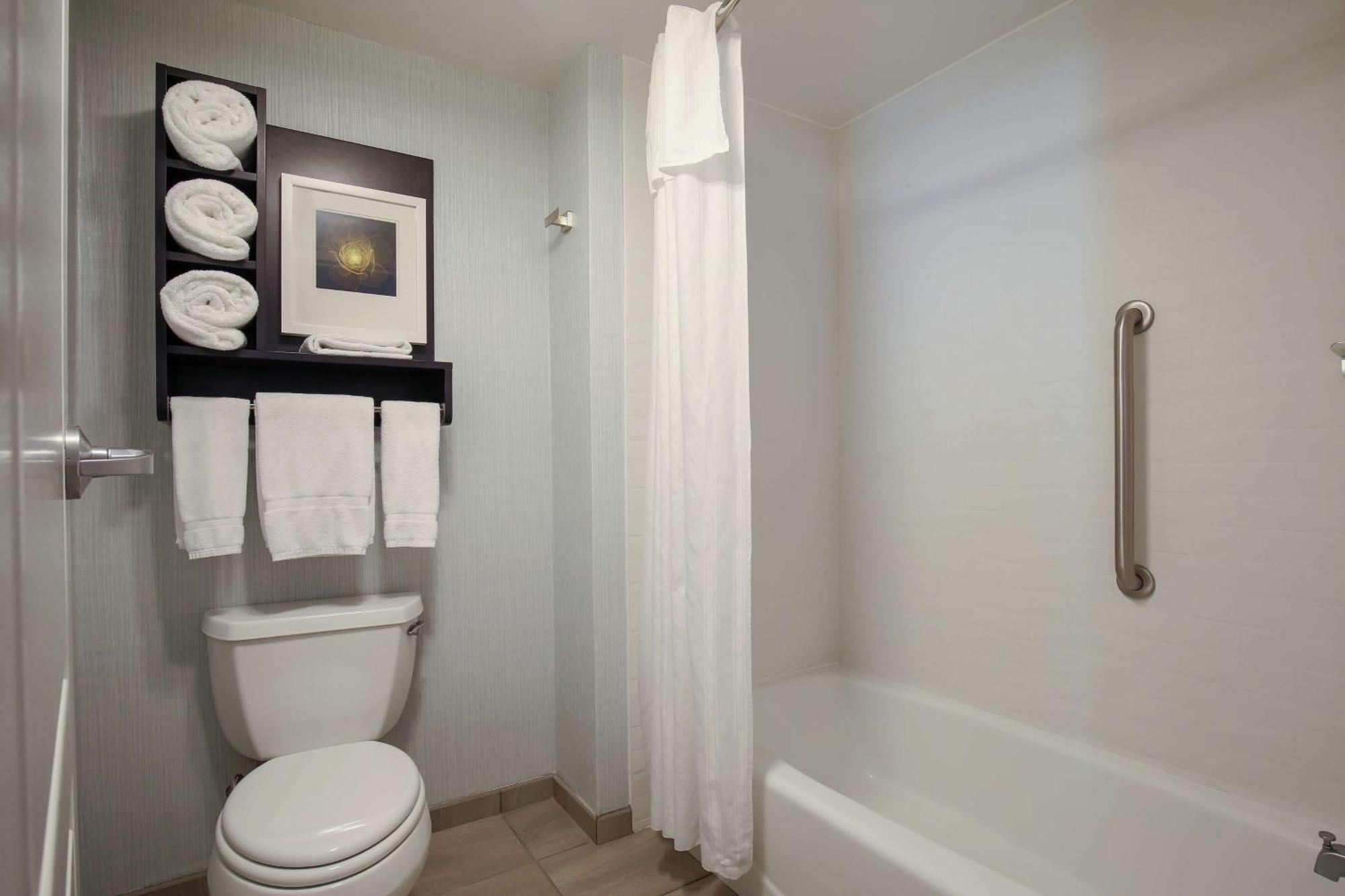 Queen Suite with Two Queen Beds - Hearing Access/ Non-Smoking