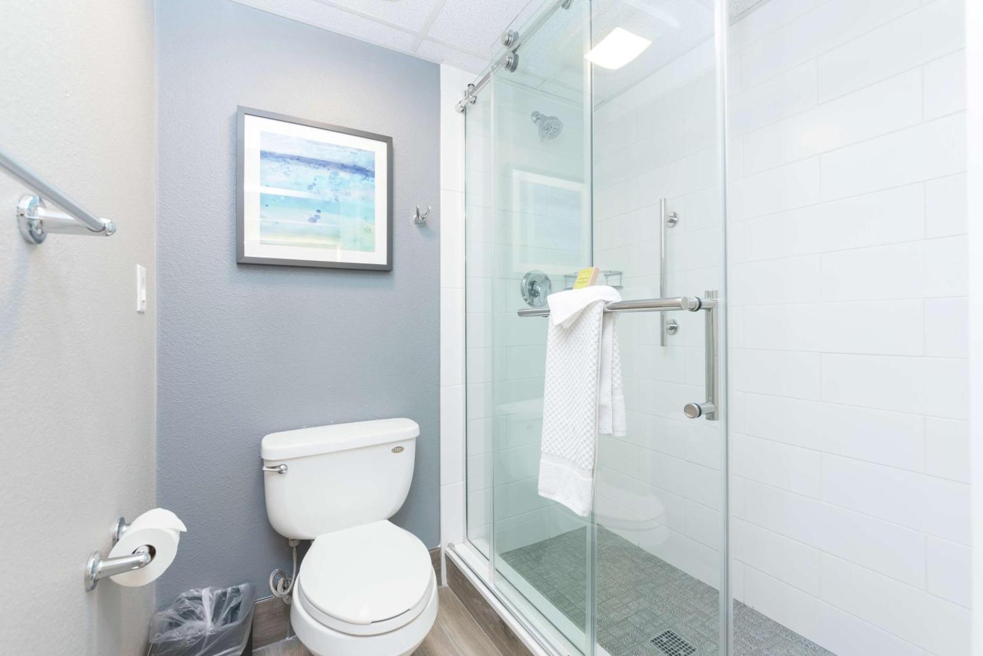 King Suite with Patio - Ground Floor