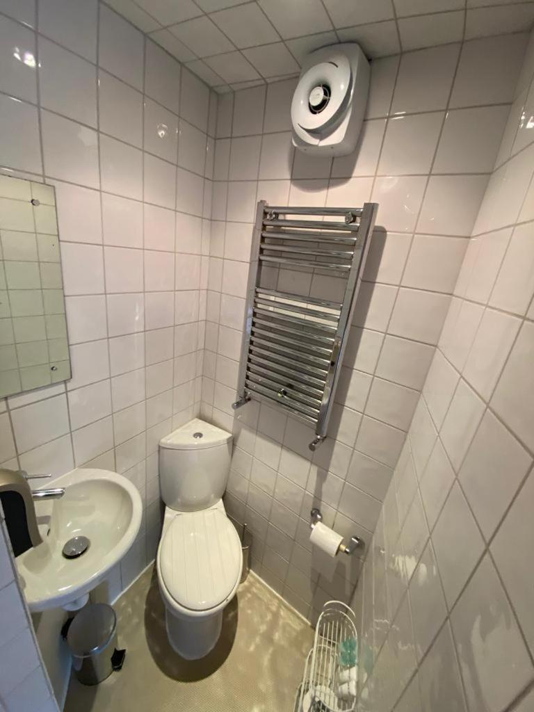 Chambre Lits Jumeaux avec Salle de Bains Privative