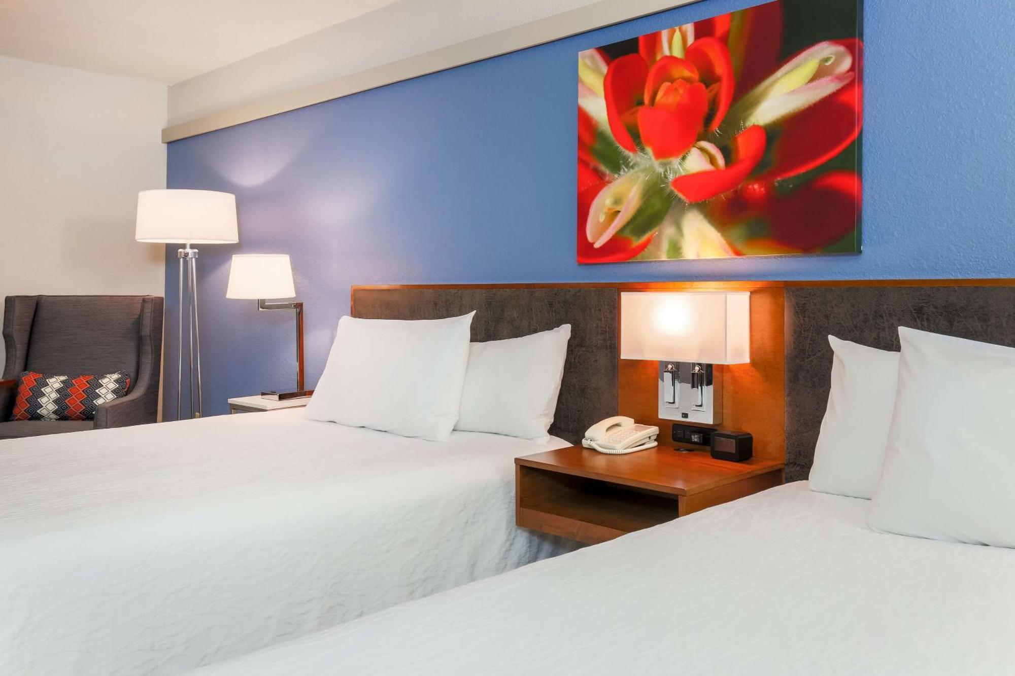 Deluxe Queen Room with Two Queen Beds