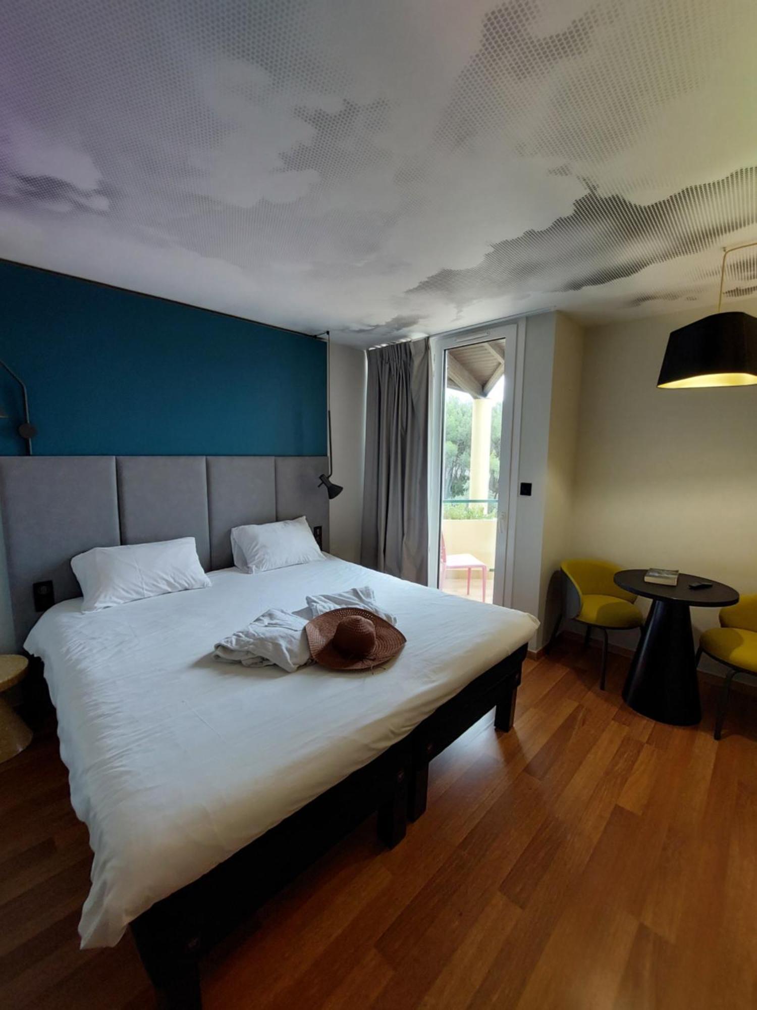 Standard Double Room,1553137213:JPEG