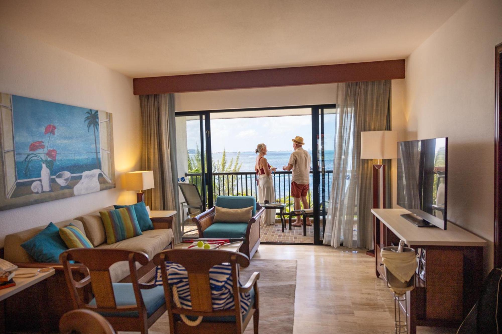 Two-Bedroom Master Villa Resort View,1273557805:JPEG