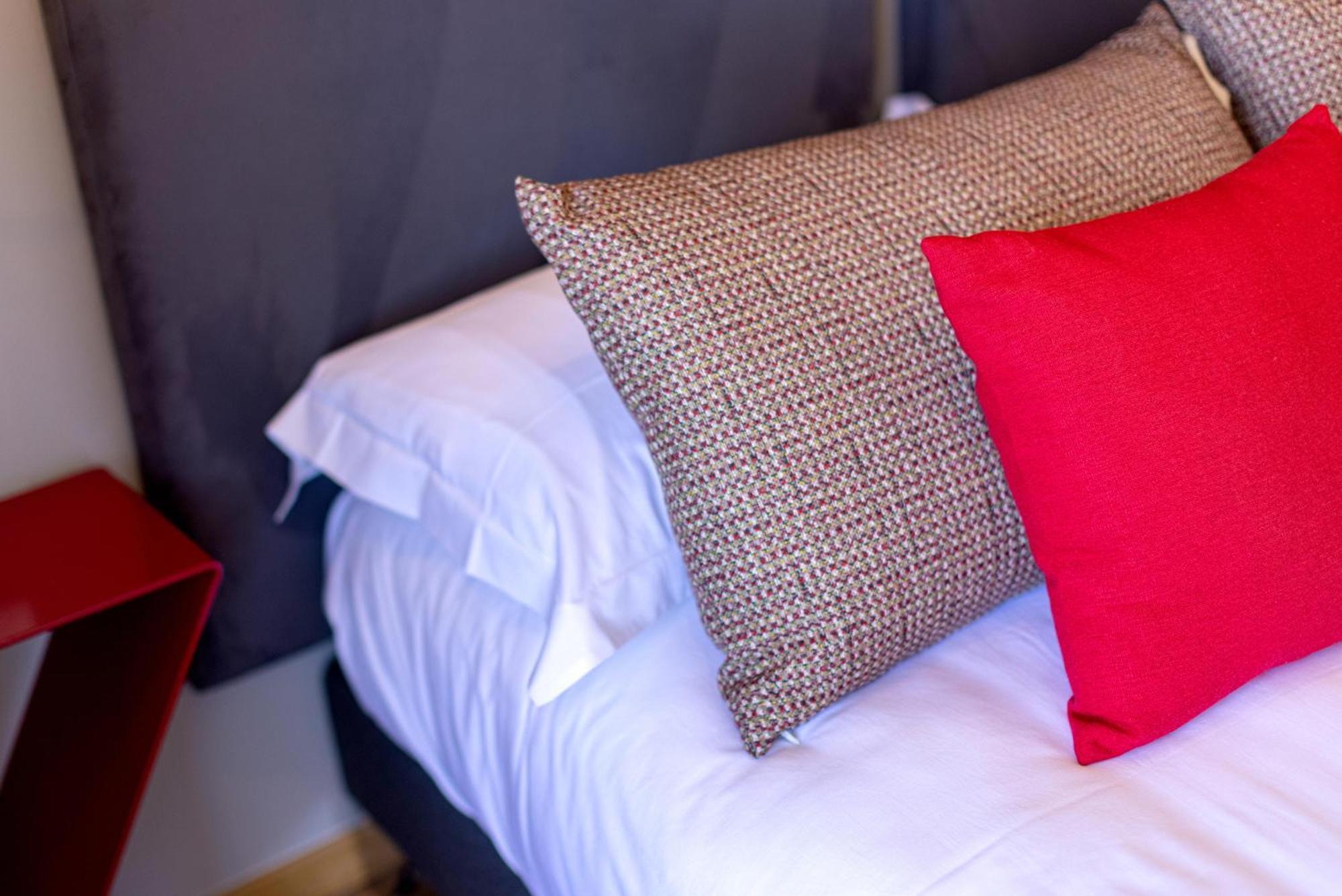 Chambre Lits Jumeaux Supérieure avec Vue sur la Piscine