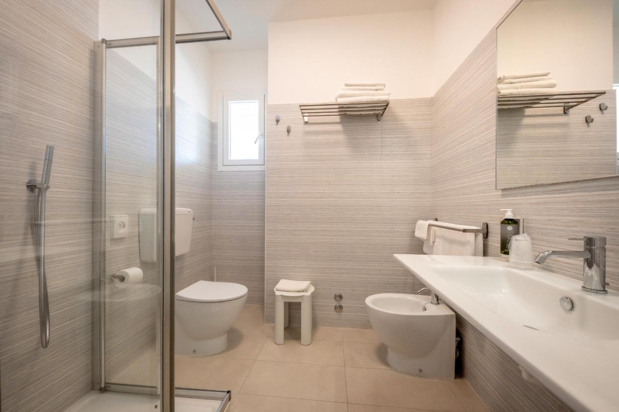 Triple Room with Sea View,1553903566:JPEG
