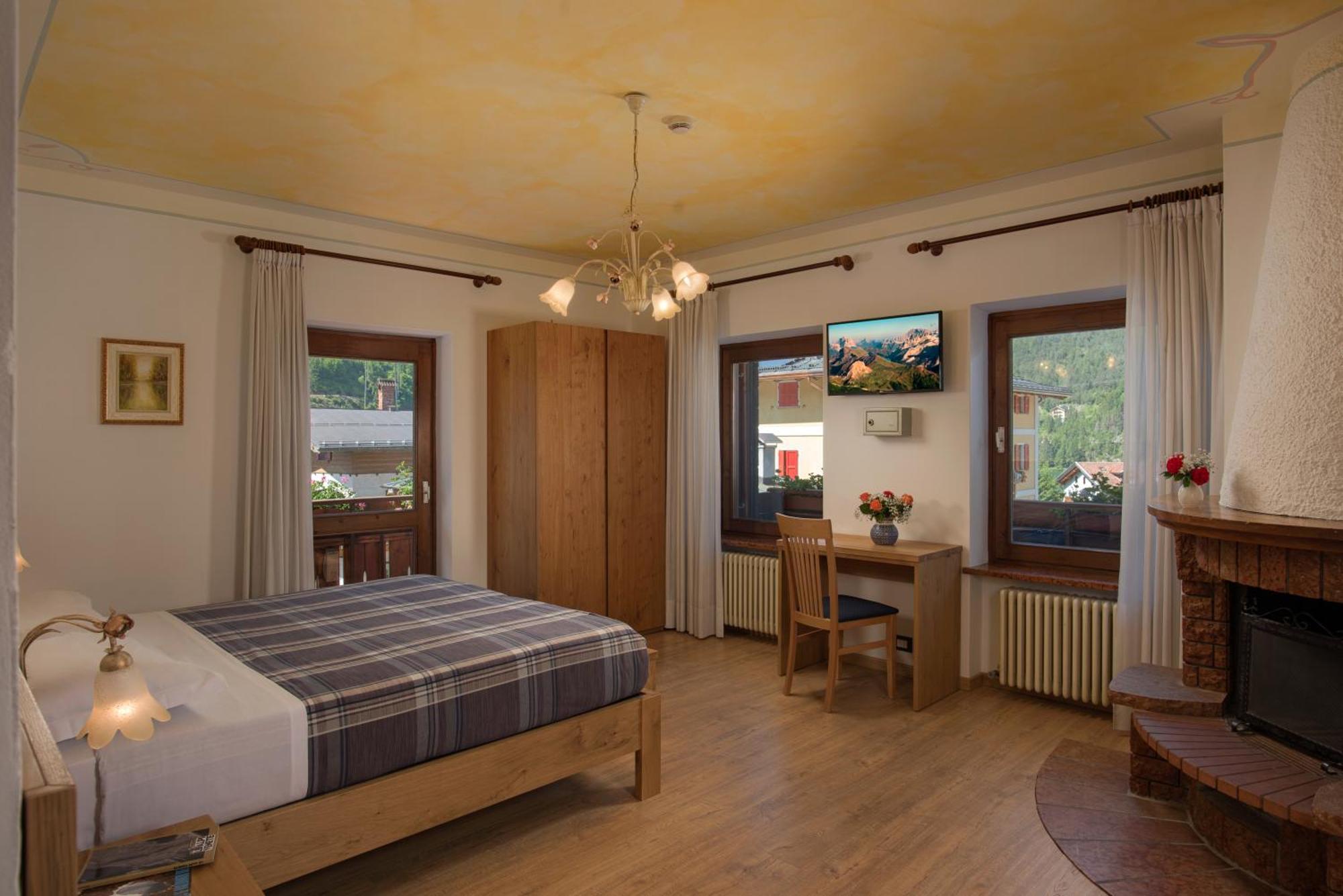 Quadruple Room with Mountain View,1093151187:JPEG