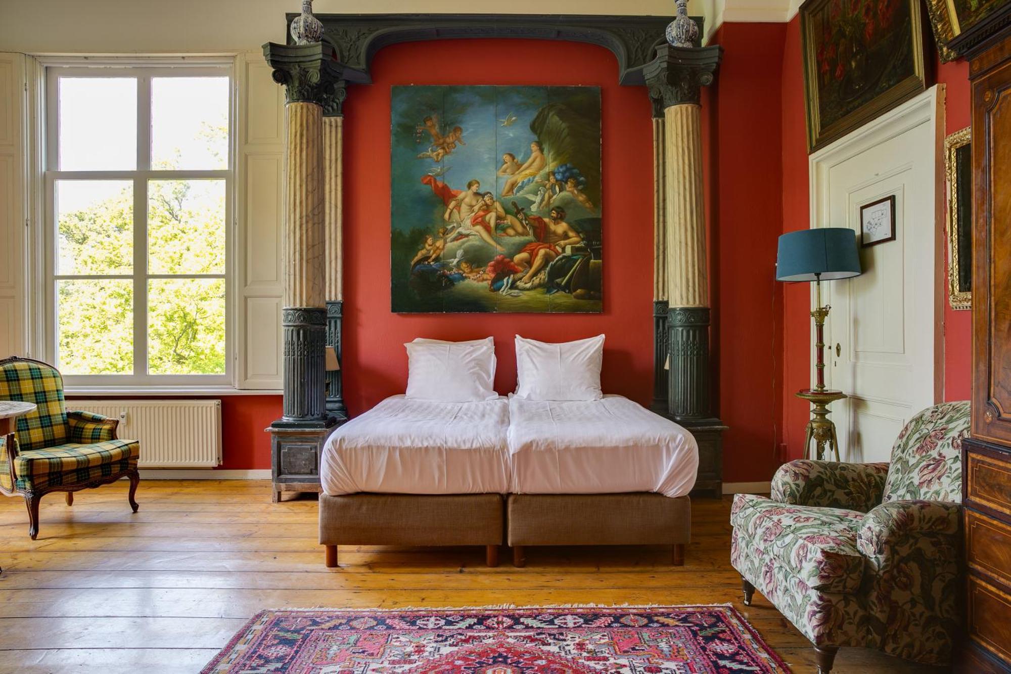 Large Double Room,1554351043:JPEG