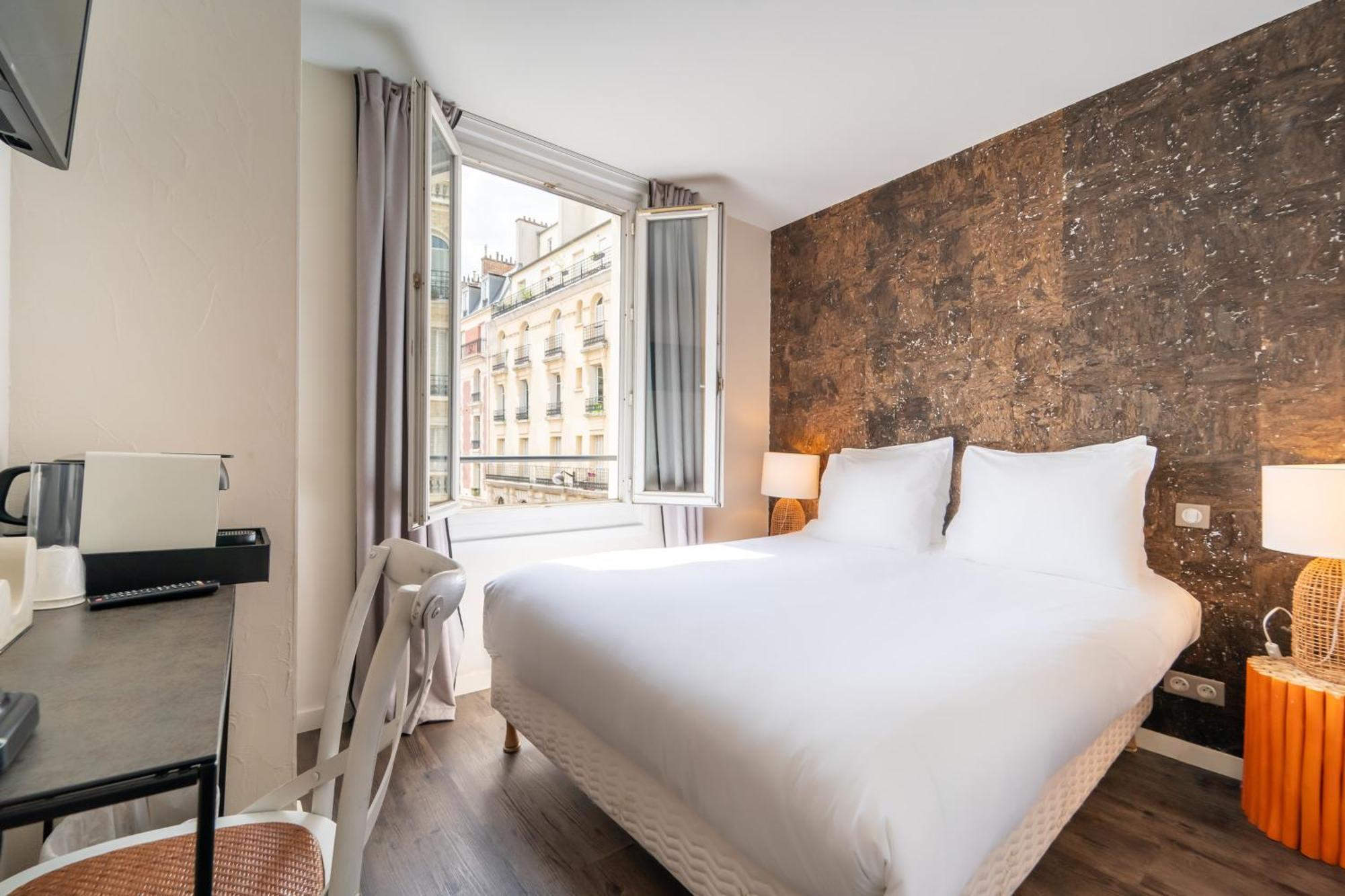 Quarto Duplo Standard