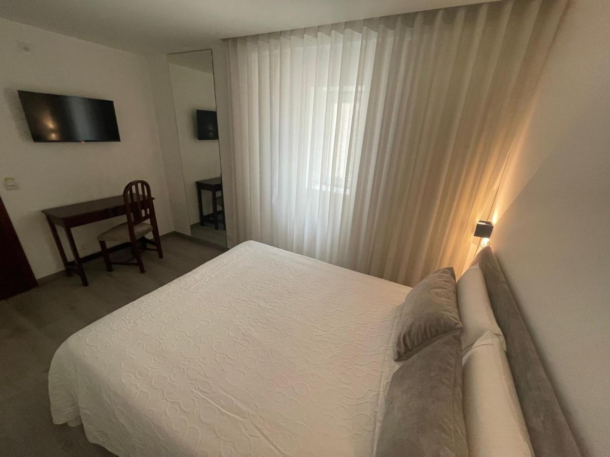 Quarto Duplo Standard