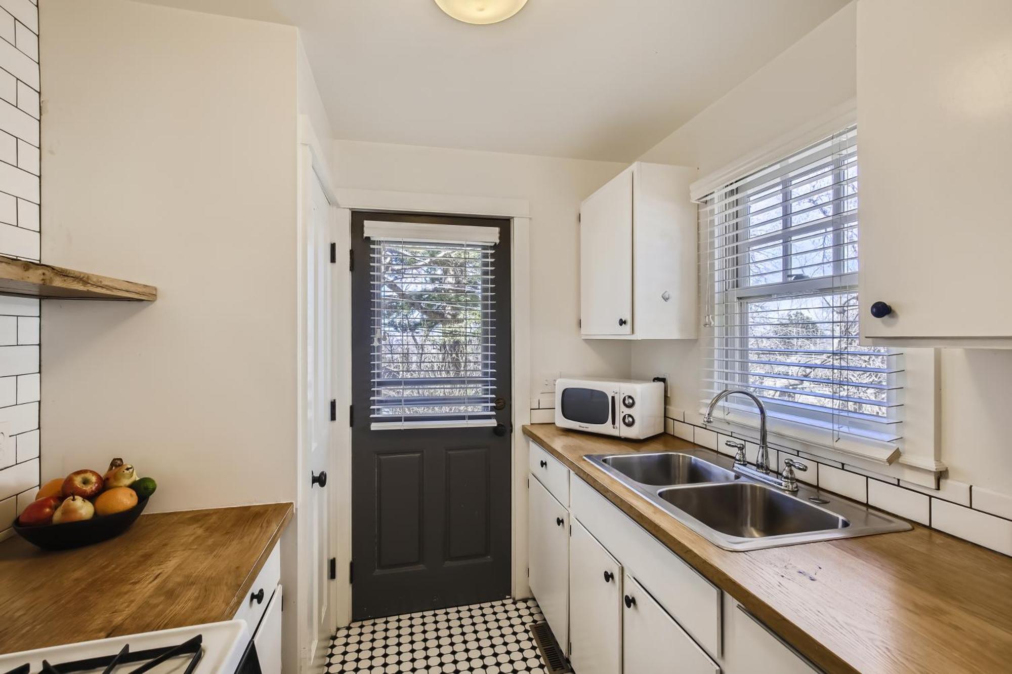 Two-Bedroom Cottage,1554747808:JPEG
