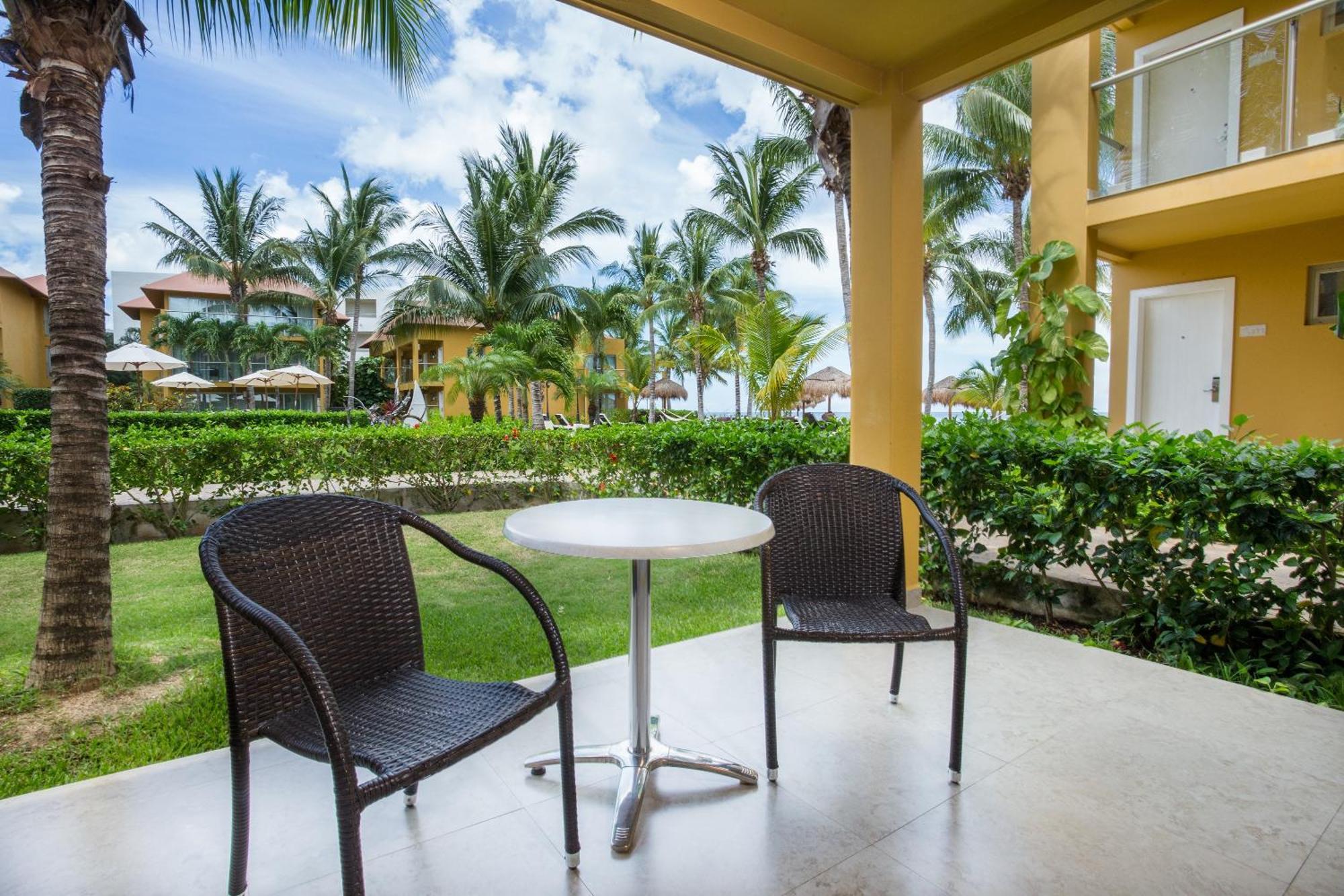 Junior Suite King Preferred Club con Vista Piscina