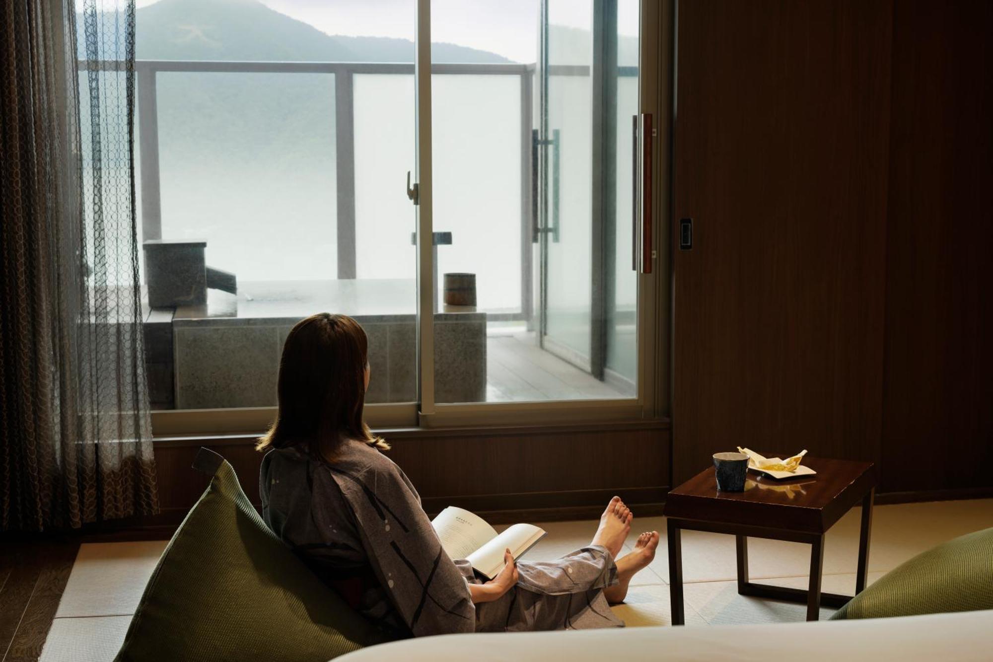 【Bâtiment Principal】Chambre Deluxe avec Coin Tatami et Bain en Plein Air