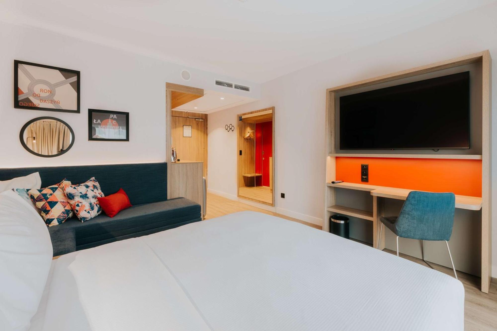 Camera Queen con Divano-Letto