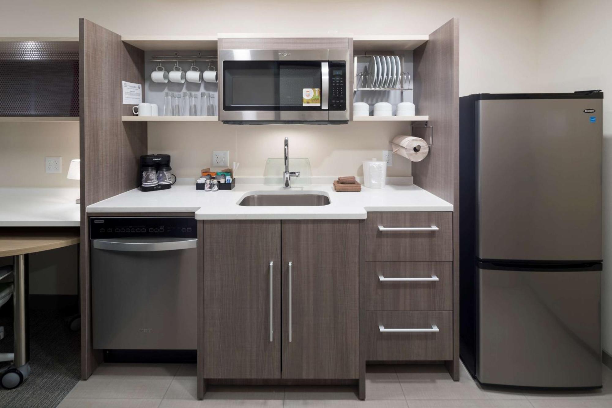 King Studio Suite - Hearing Access/Non-Smoking