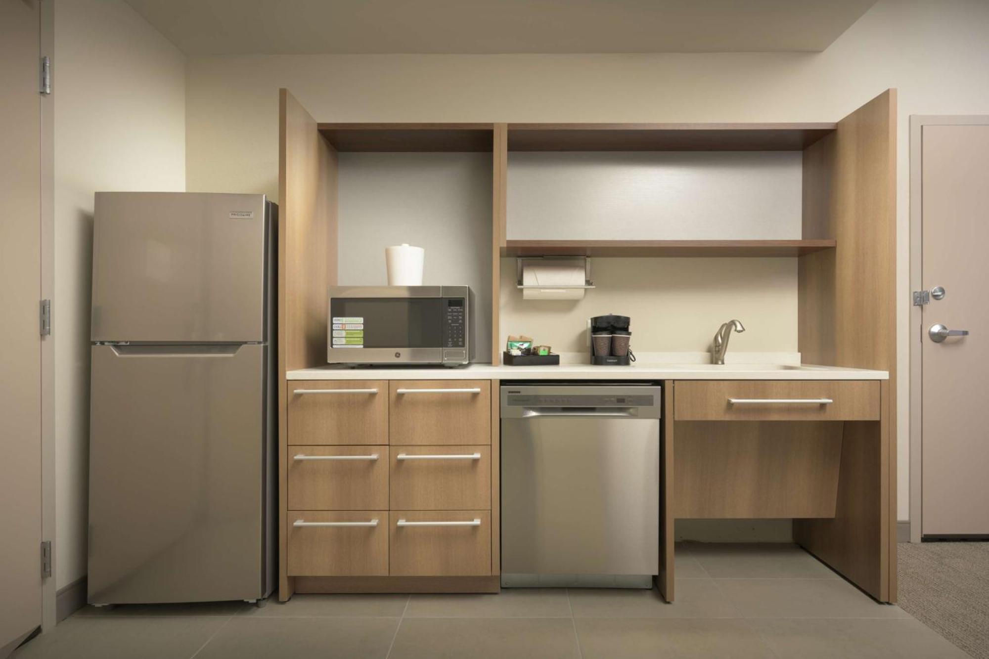 King Studio Suite - Hearing Access/Non-Smoking