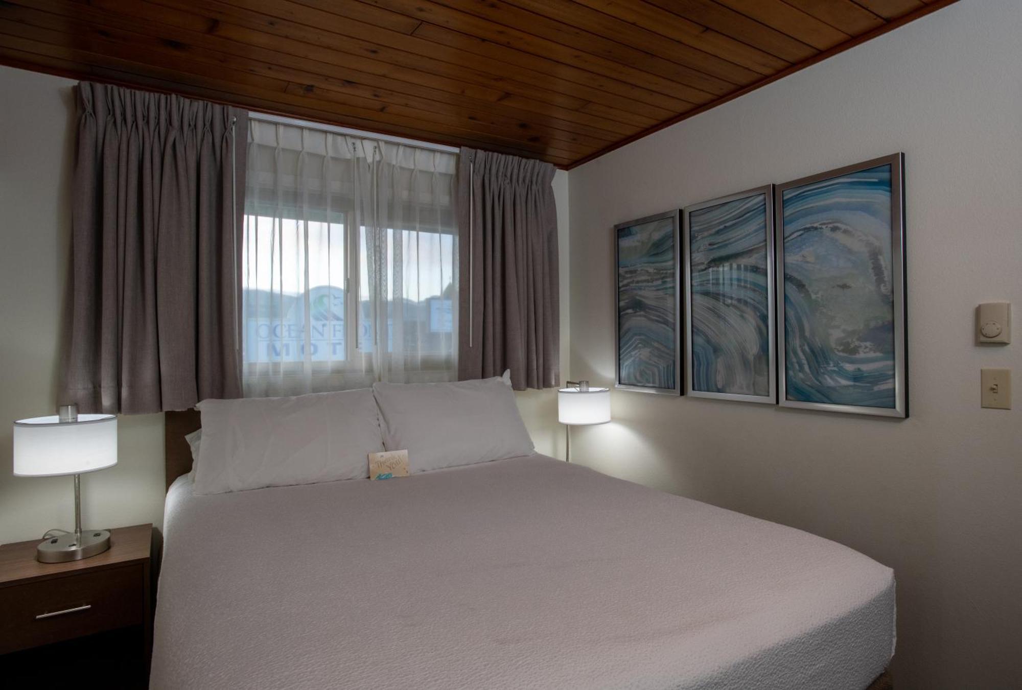 Ocean Front Junior Suite,1425372802:JPEG