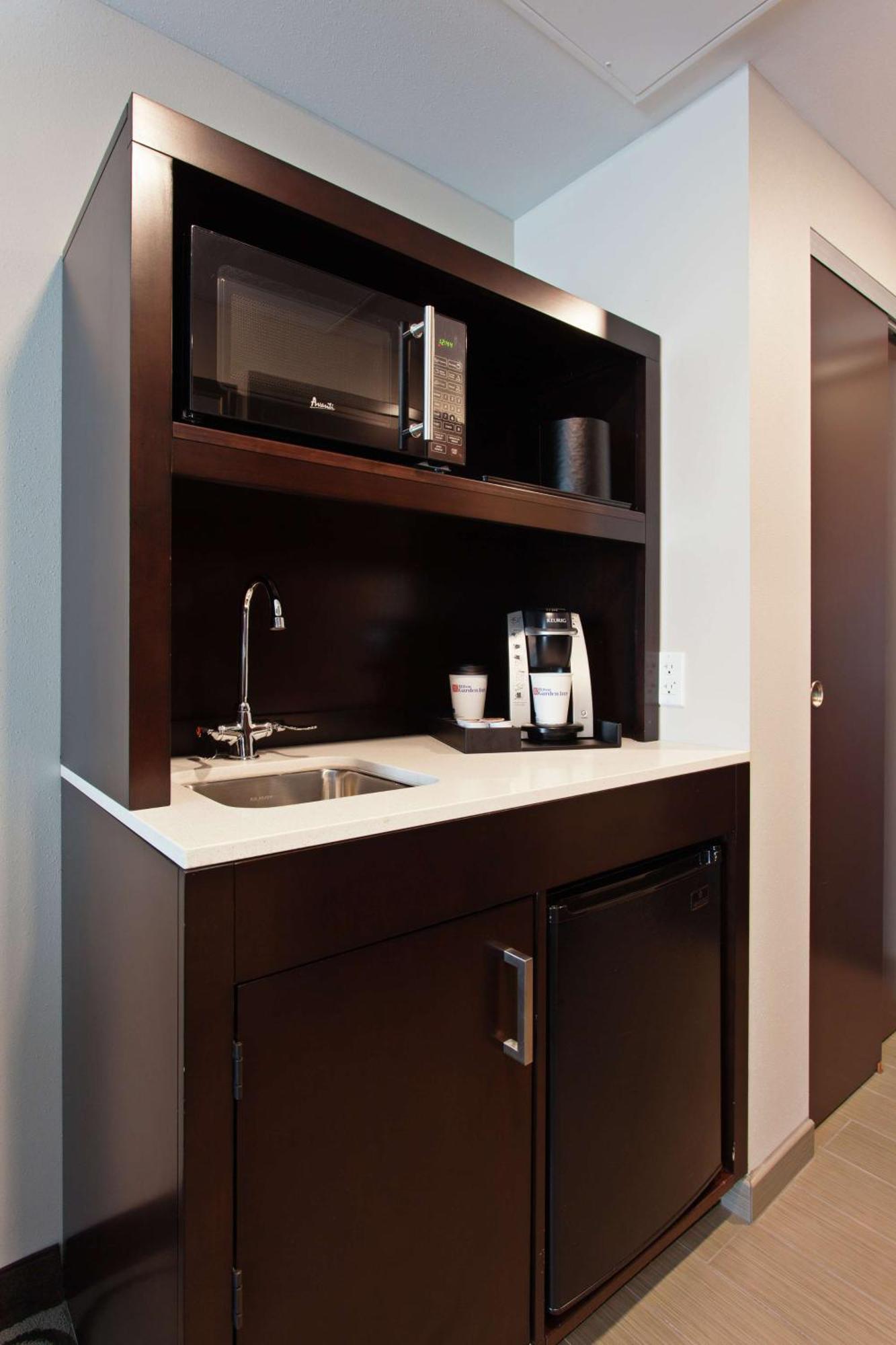 King Room with Tub - Mobility and Hearing Access