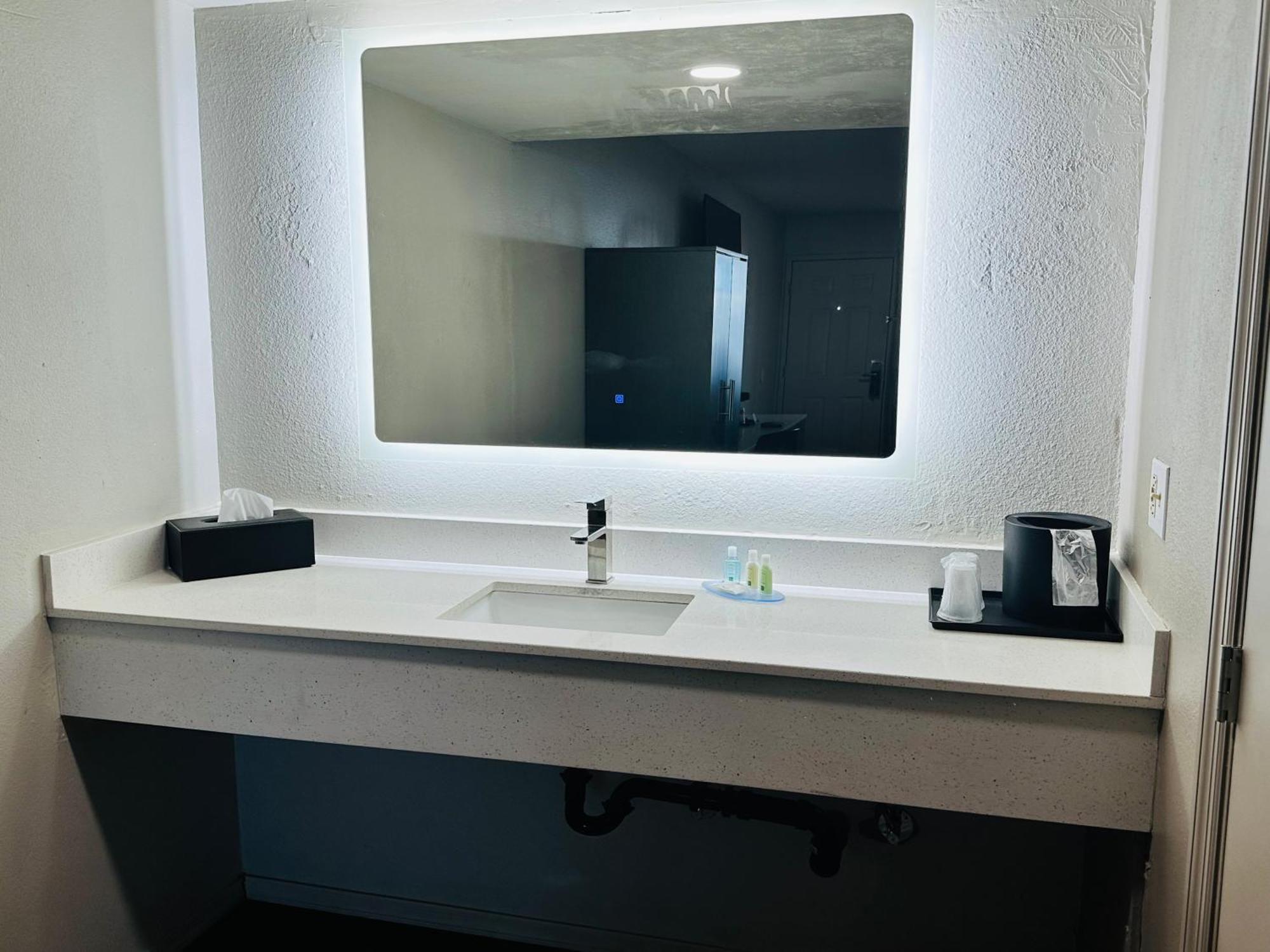 Queen Room with Two Queen Beds and Roll in Shower - Accessible/Non-Smoking