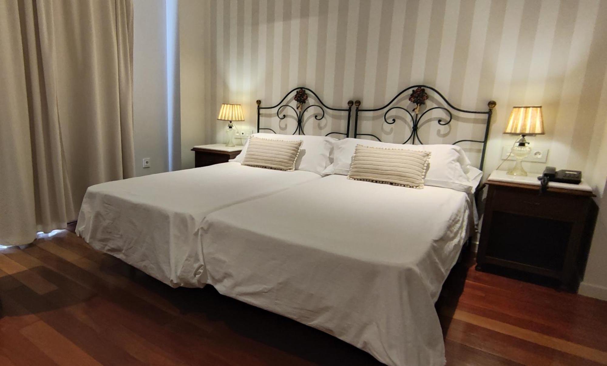 Double Room,1558517992:JPEG