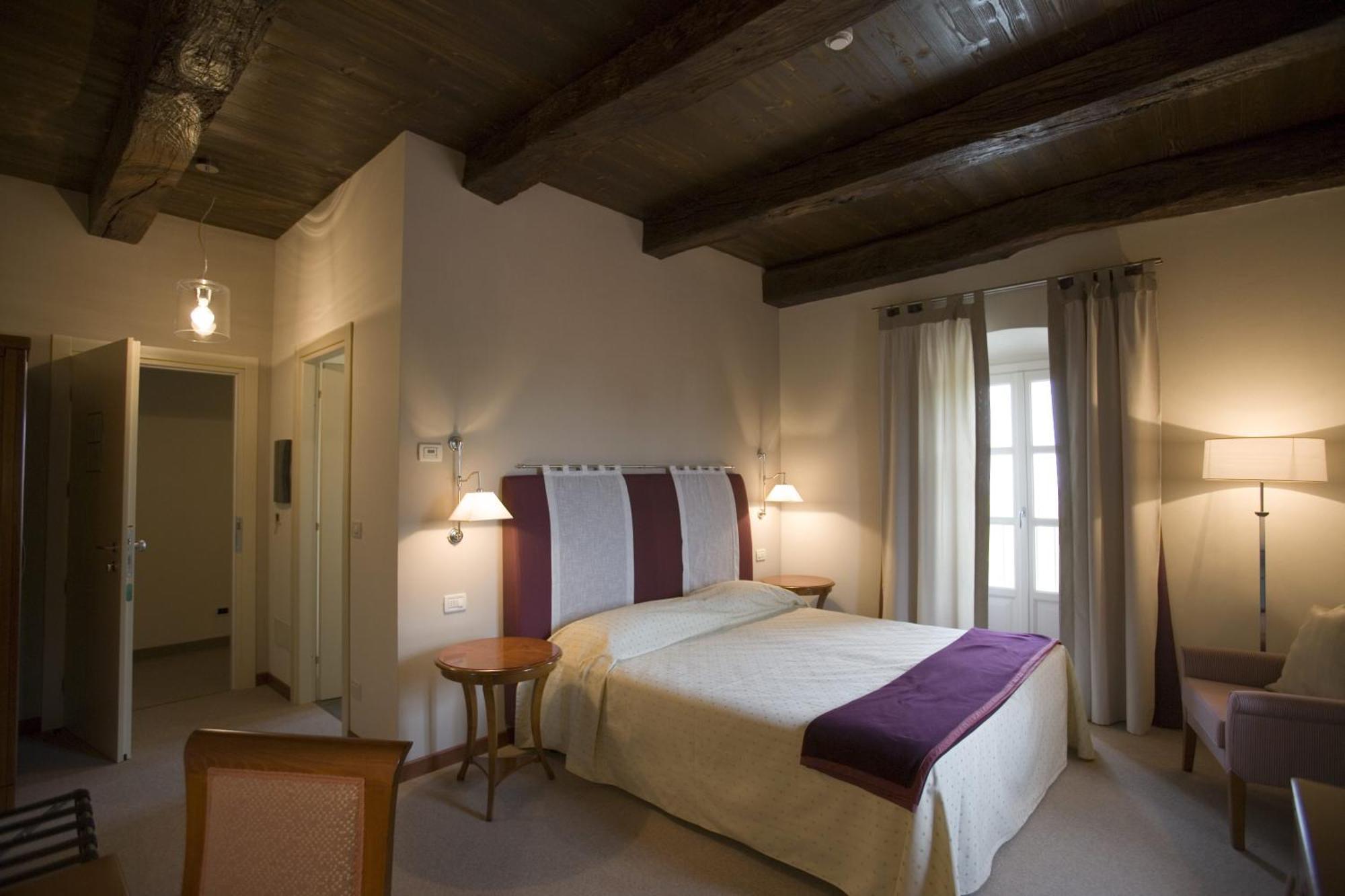 Superior Double Room,1559584732:JPEG