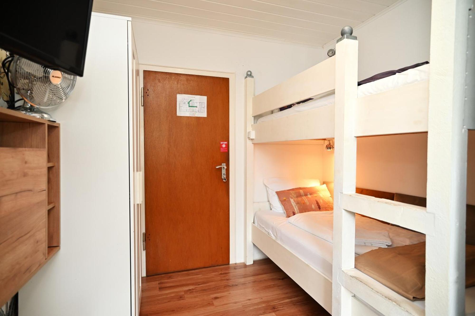 Economy Zweibettzimmer mit Gemeinschaftsbad