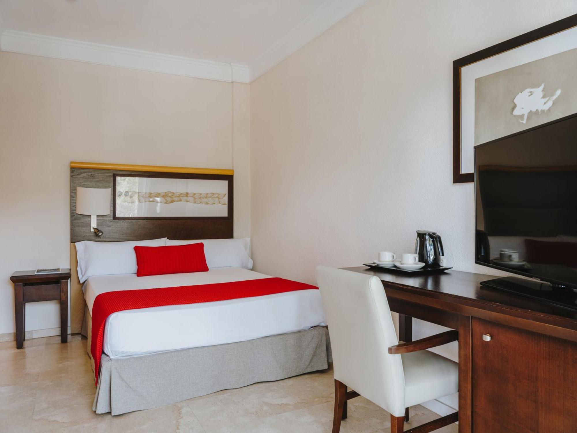 Single Room,1566926570:JPEG