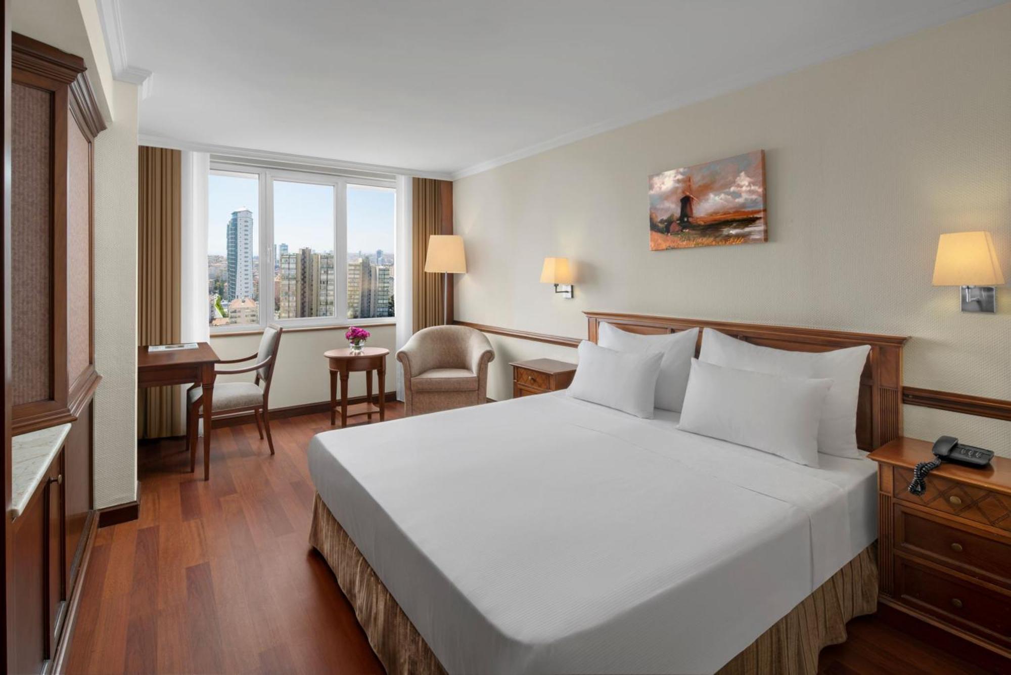 Family Suite - Free SPA Access,1588048261:JPEG