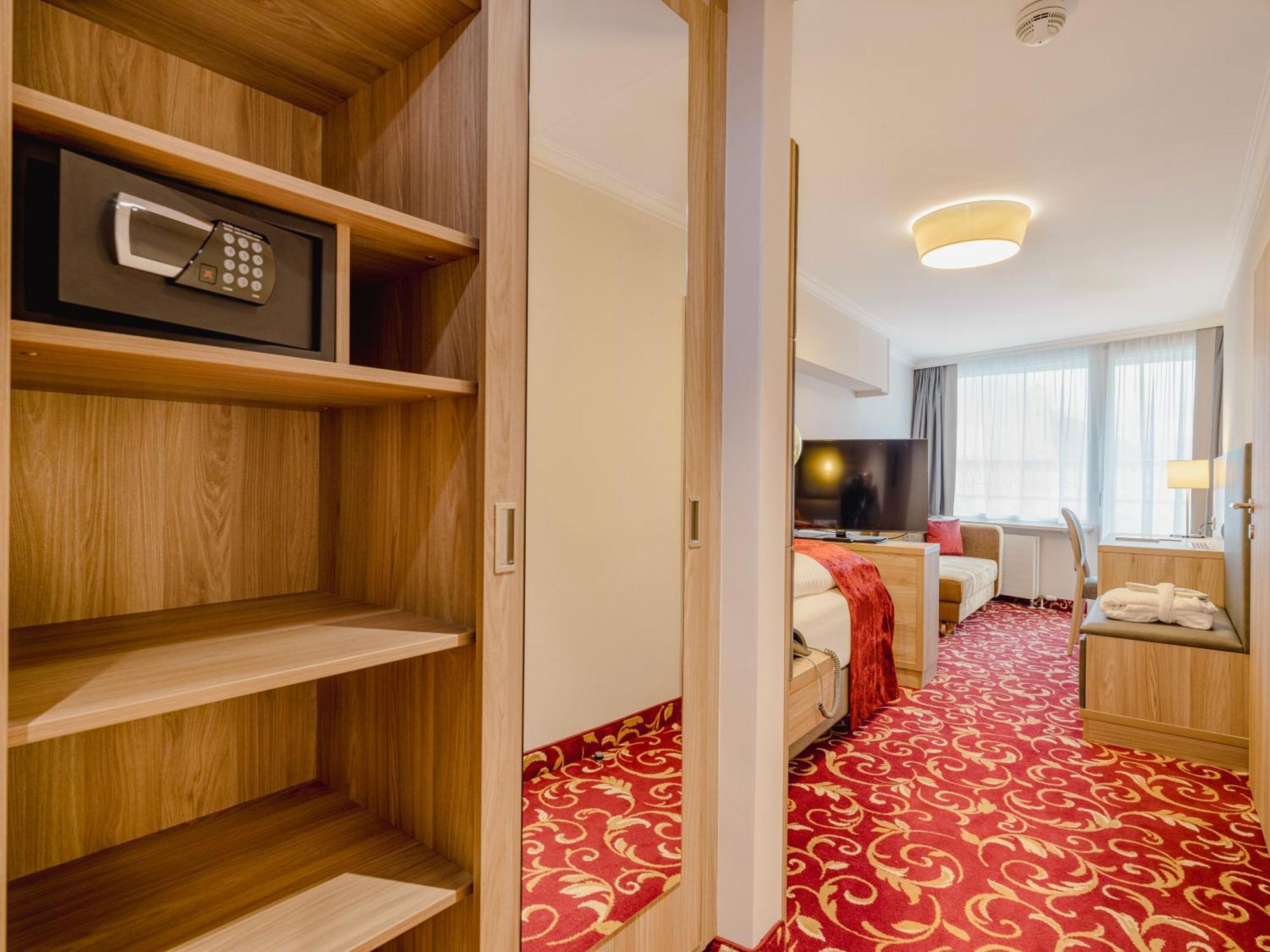 Single Room access to Alpentherme,1566990233:JPEG