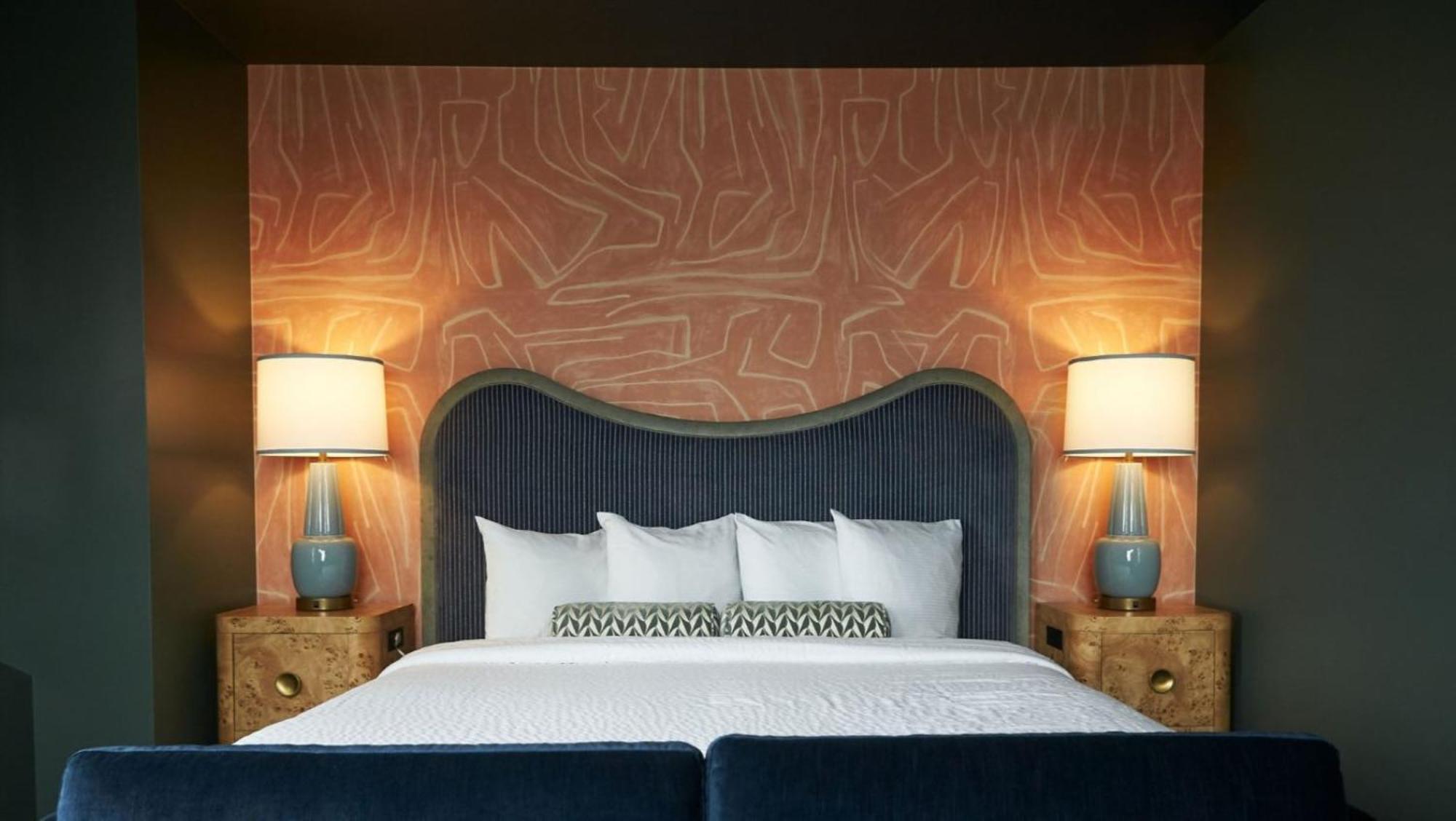 Deluxe Junior Suite,1606560029:JPEG